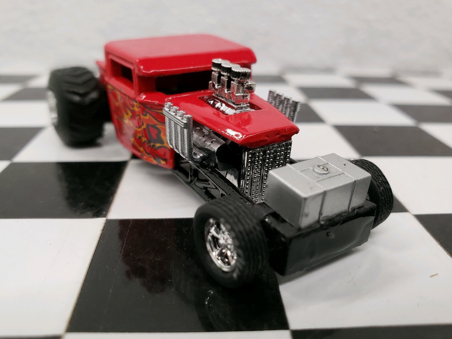 CUSTOM BUILT 1:64 GreenLight 2wd HOT ROD PULLING TRUCK ertl puller dcp specast