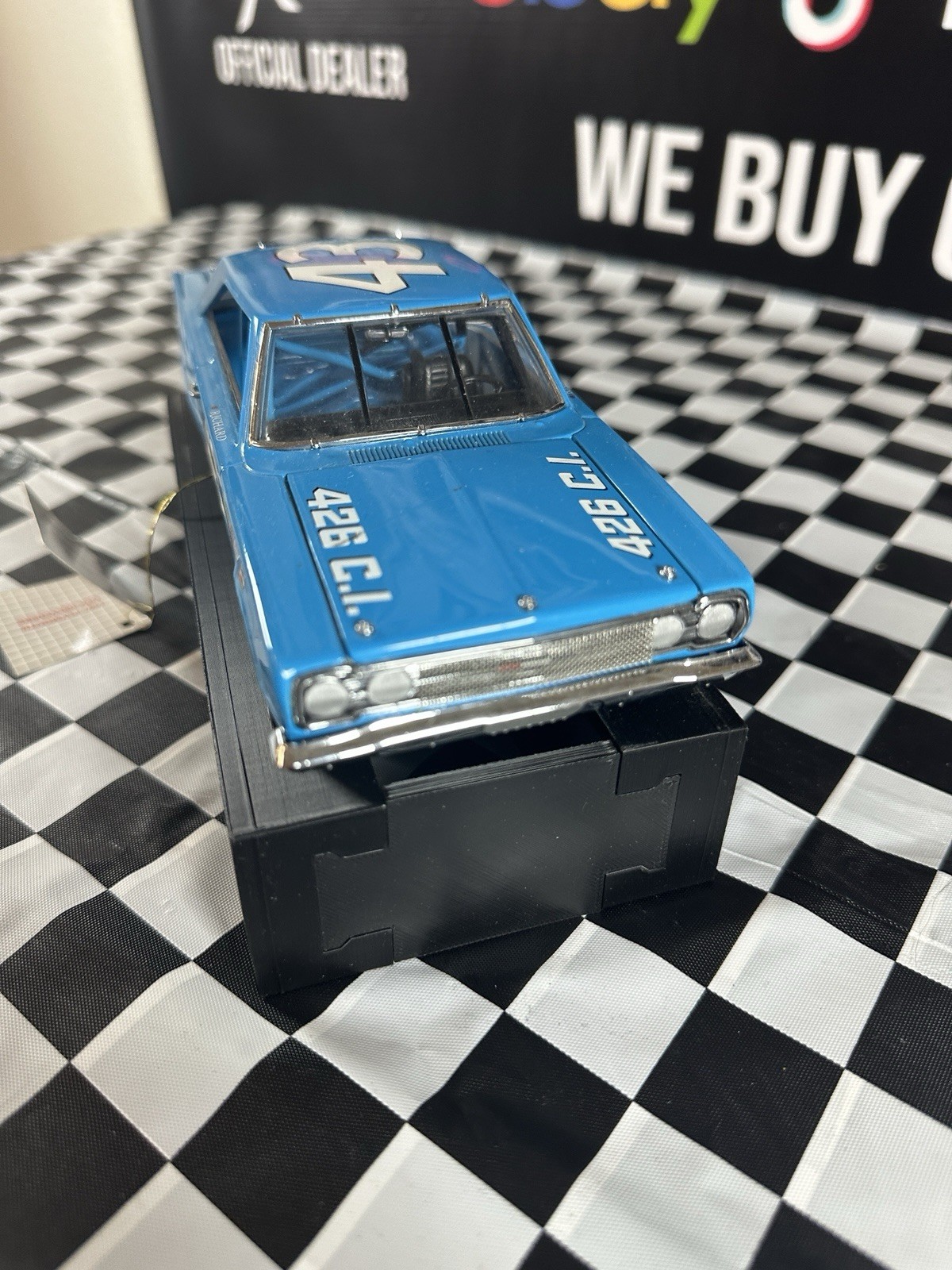 #43 Richard Petty 1967 Plymouth Belvedere 1.24