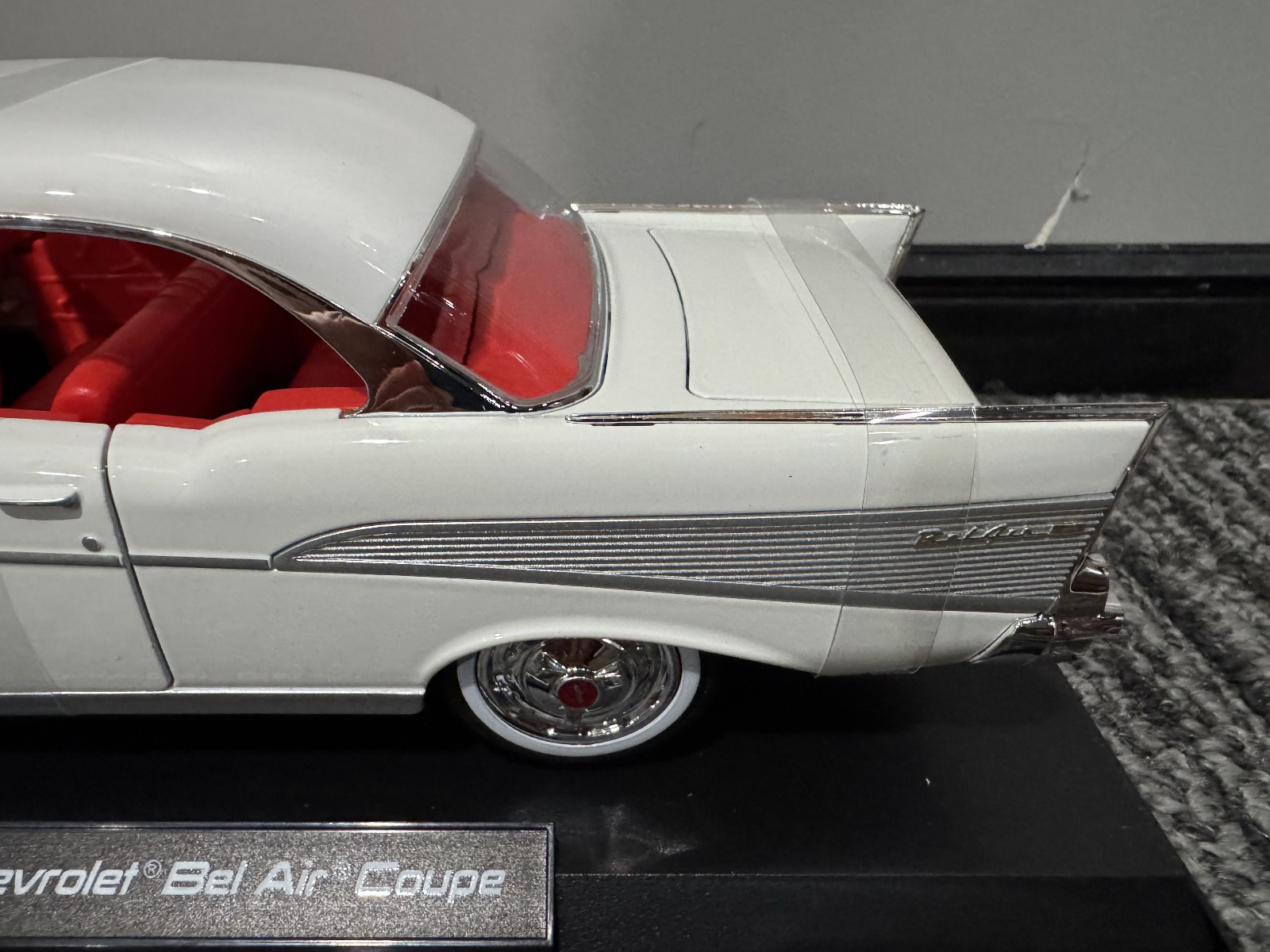 Maisto 1:18 Diecast Special Edition 1957 Chevrolet Bel Air Coupe WHITE NEW INBOX