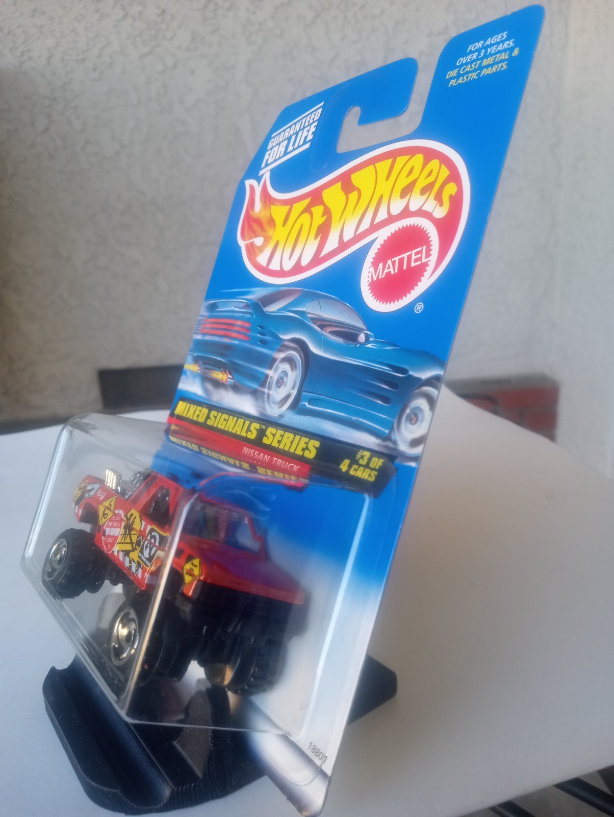 1997 Mattel Hot Wheels Mixed Signals Series Nissan Truck 3/4 #735