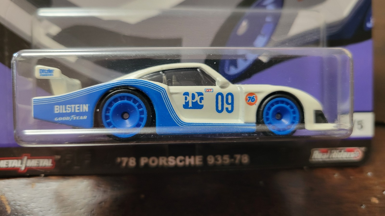 Hot Wheels Premium 1/64 Silhouettes Porsche 935 -78 Car Culture Real Riders