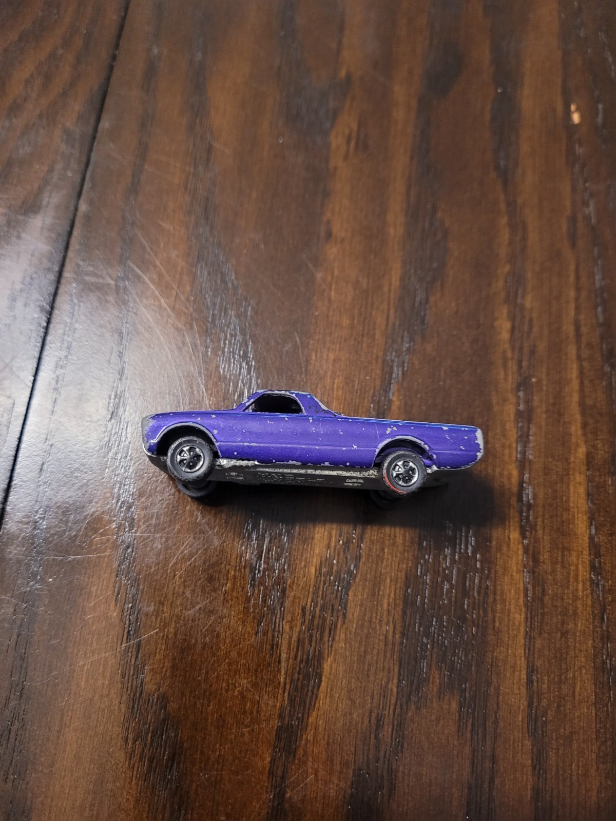 Hot Wheels Redlines 1968 Custom Fleetside Purple Hong Kong