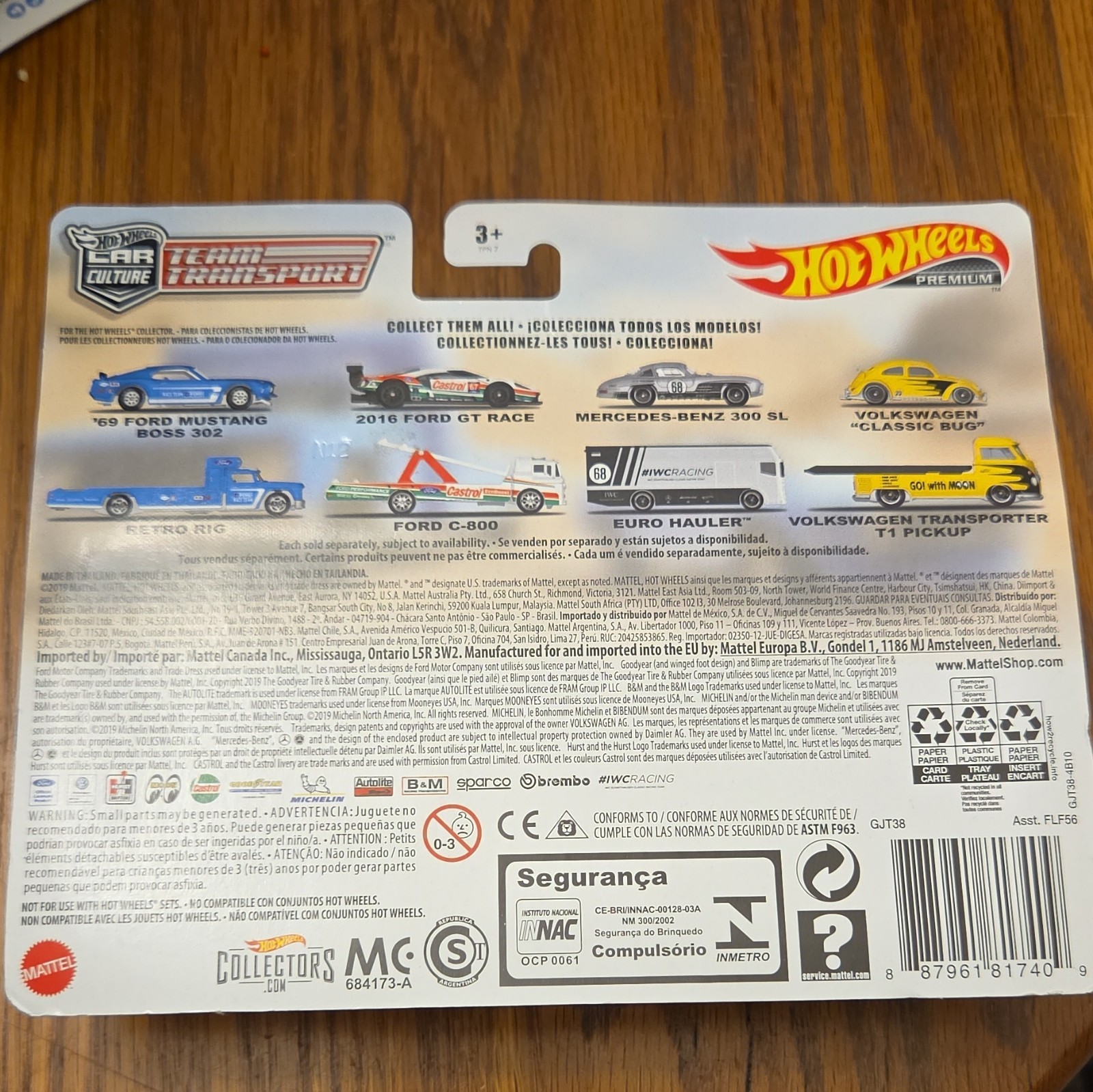 Hot Wheels Car Culture Team Transport ’69 Mustang Boss 302 Retro Rig 1:64