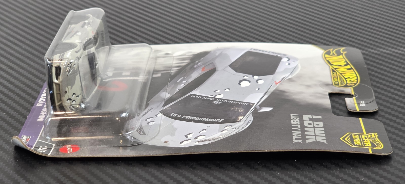 Hot Wheels Premium Car Culture Liberty Walk LB-Works Lamborghini Huracan 2/5