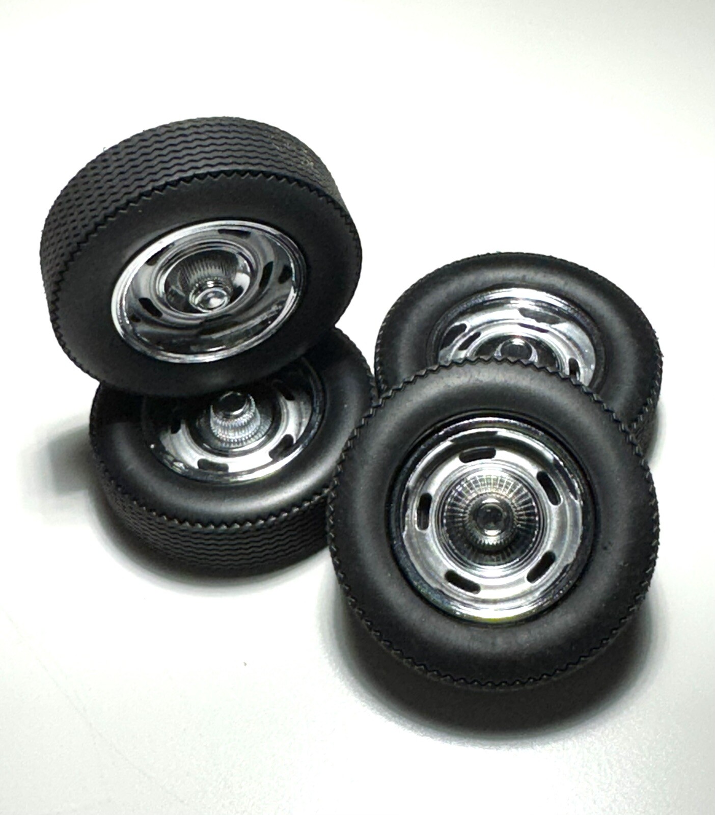 Chevrolet Rally Wheels & Tires 1/18 GMP HTF !