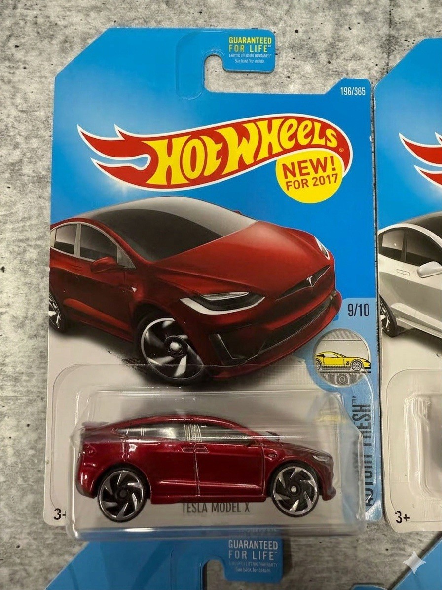 Hot Wheels Tesla Model X Lot of 4 – Red White Silver Black – 2017/2018