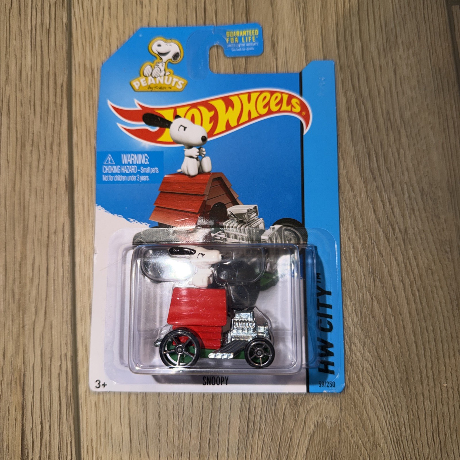Hot Wheels 2015 HW City Tooned Snoopy