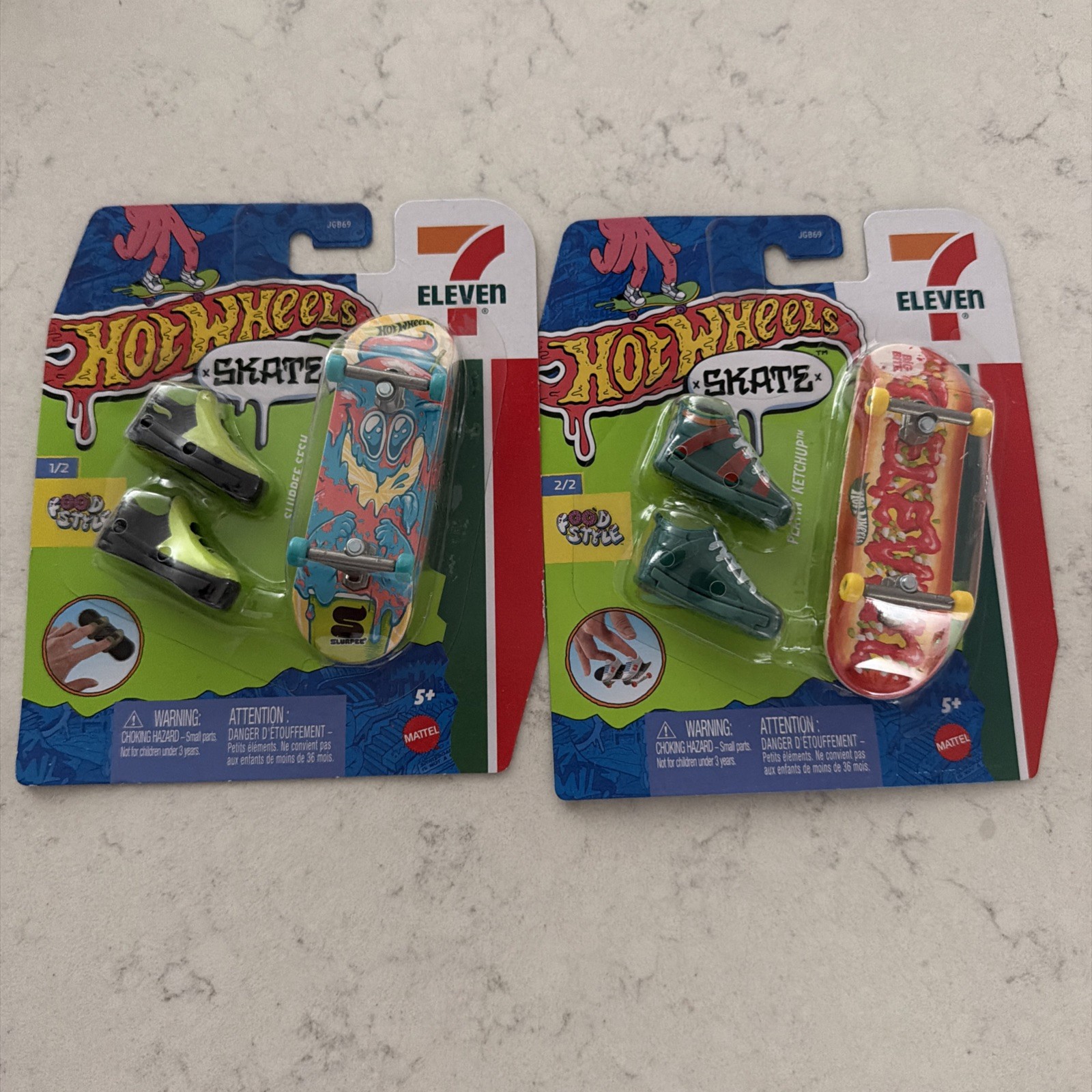 Hot Wheels Skate Fingerboard Food Style 711 Gas Station EXCLUSIVE Lot Of 2 Set