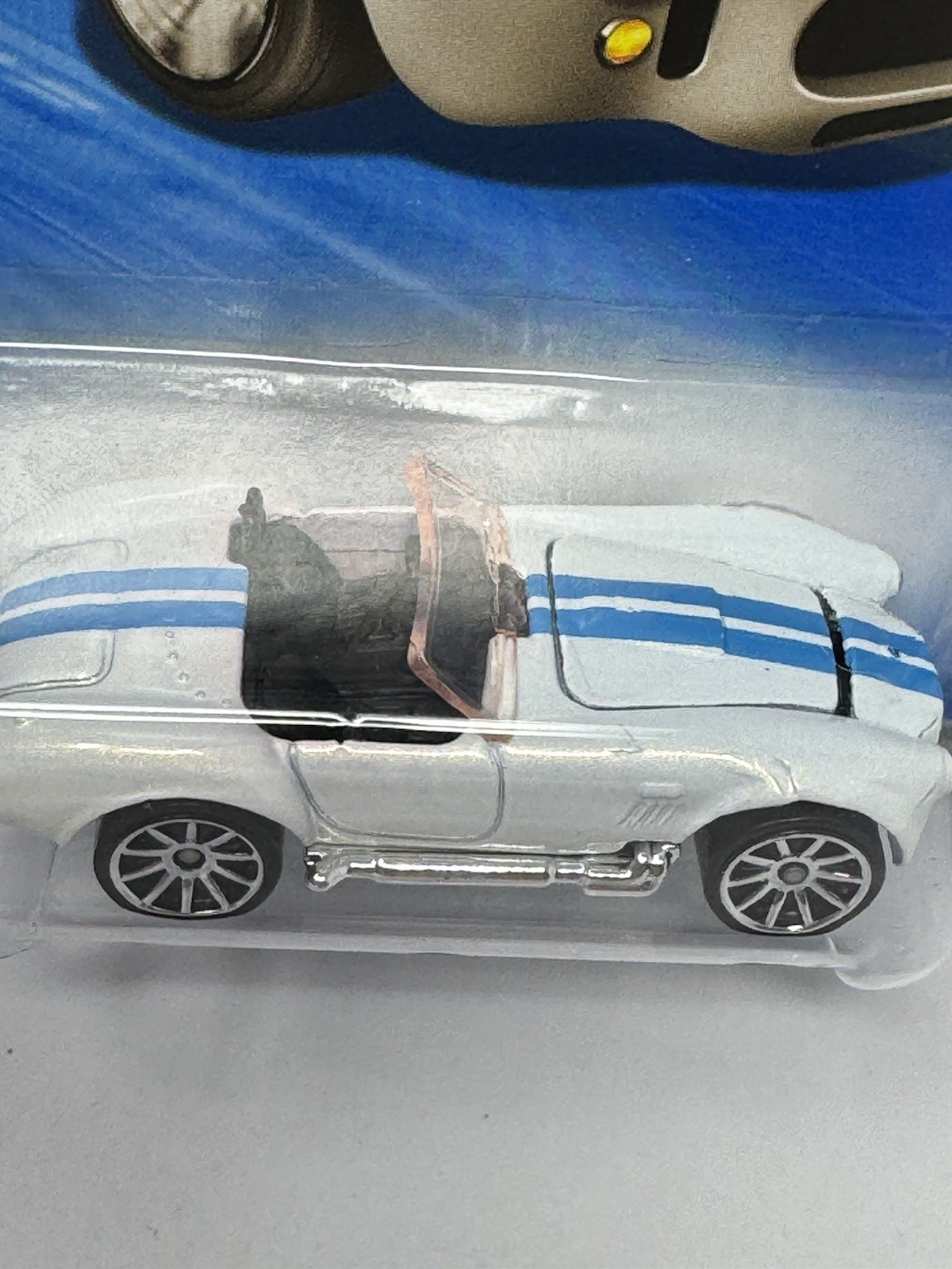 Hot Wheels 2010 Hot Auction White Shelby Cobra 427 S/C #165 A6