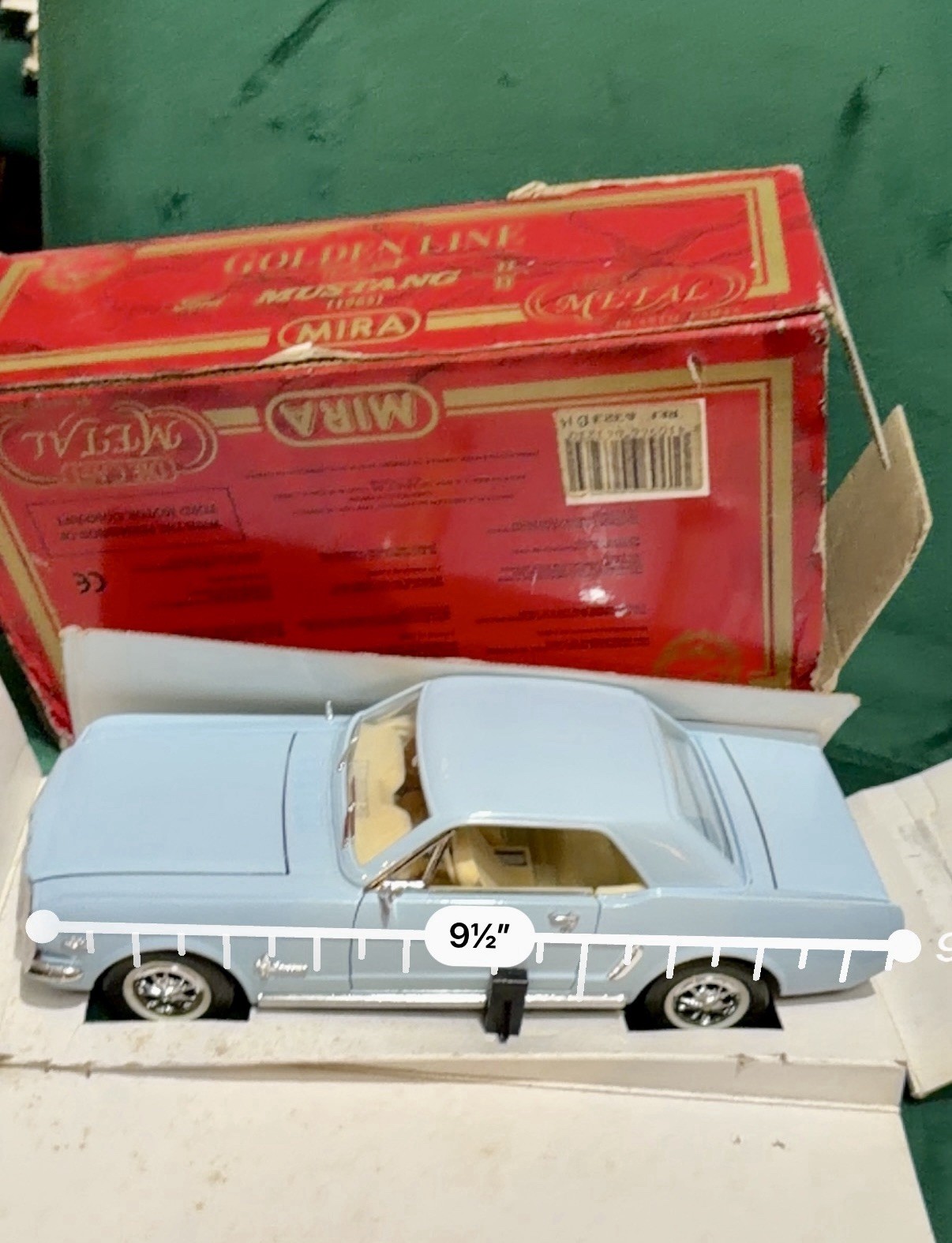 MIRA Golden Line 1:18 1965 Ford Mustang Light Blue Diecast Opening Parts