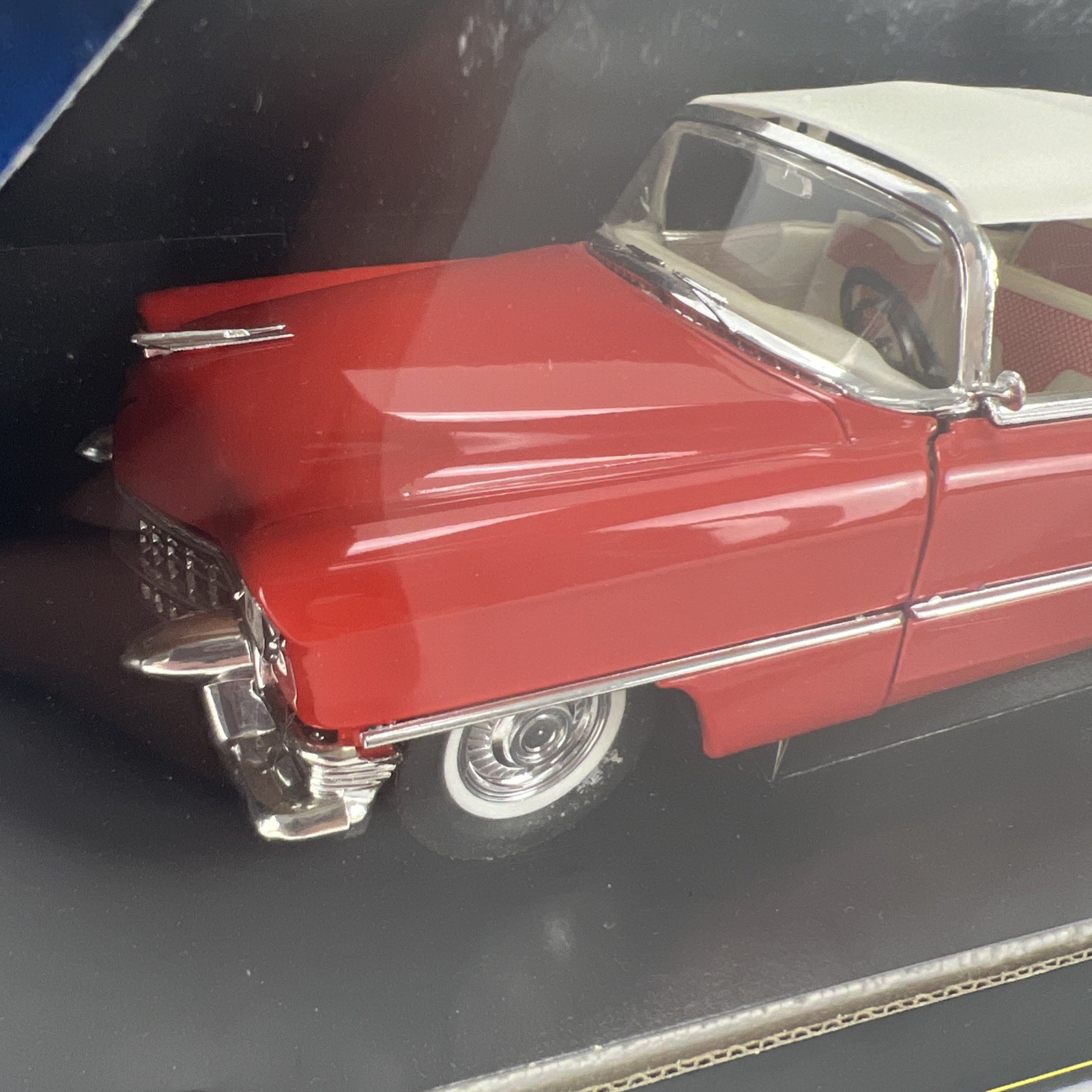 Cadillac Eldorado 1955 1:18 Die Cast Prestige Solido France Red Removable Top