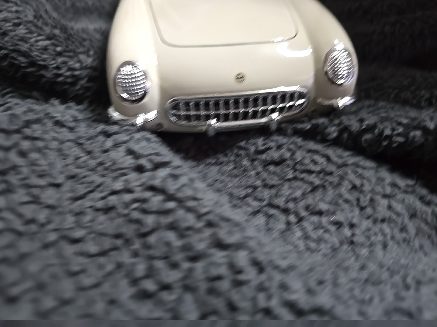 MIra Golden Line Collection Very RARE White Hard Top Corvette Convertible 1:18