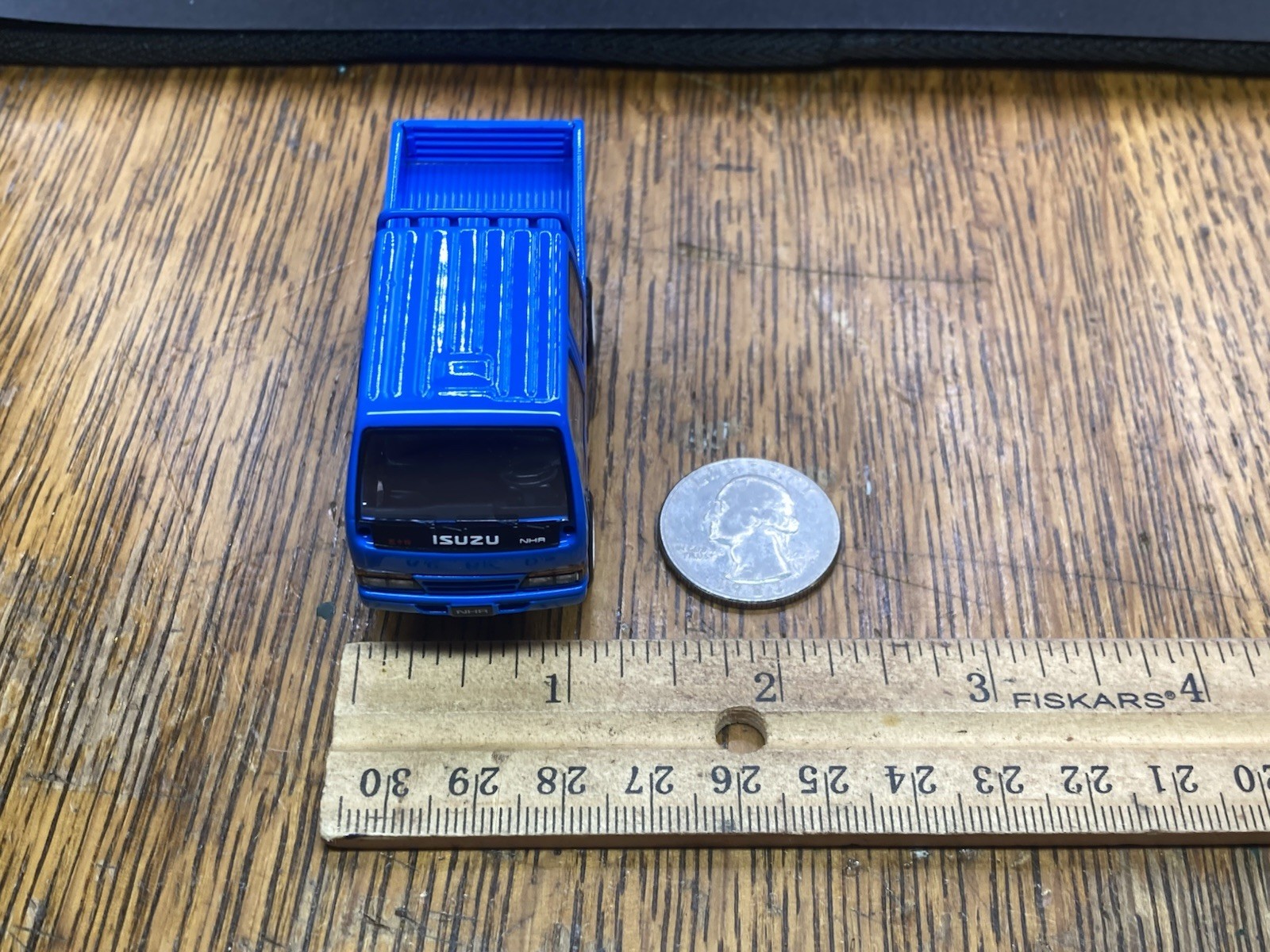 Isuzu NHR Lifted 4×4 Pickup Truck 1/64 Scale Massdi Diecast Custom Model1