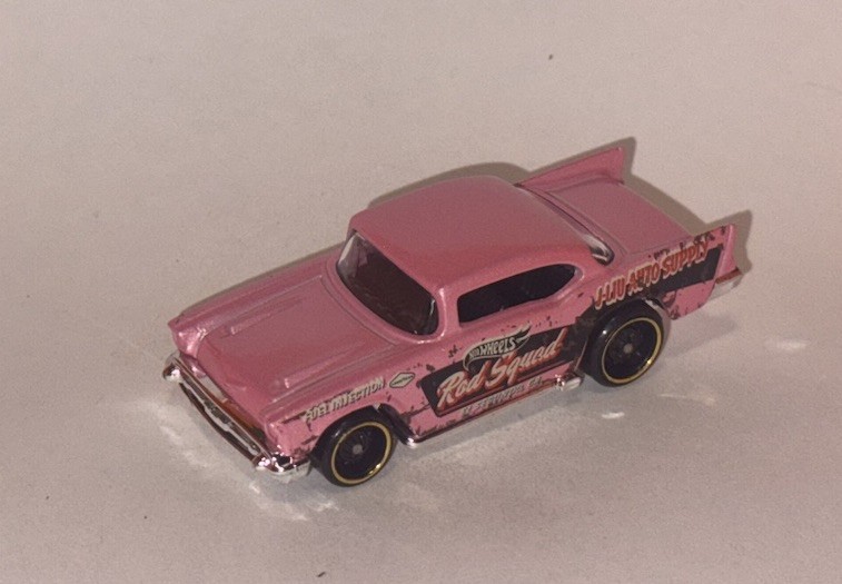 HOT WHEELS Loose ’57 Chevy (Pink Version)