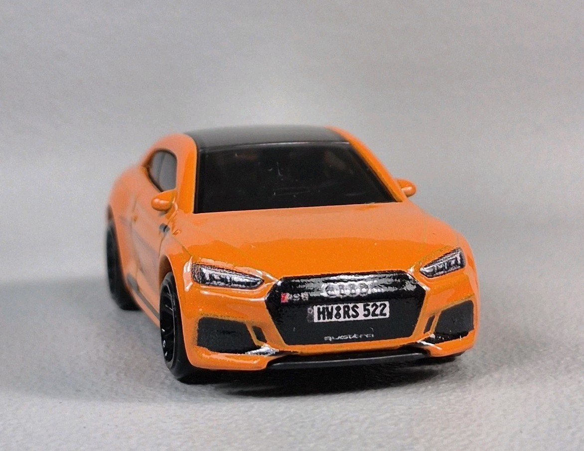 AUDI RS 5 COUPE Diorama Collectible DieCast Model Car 1:64 Orange LOOSE