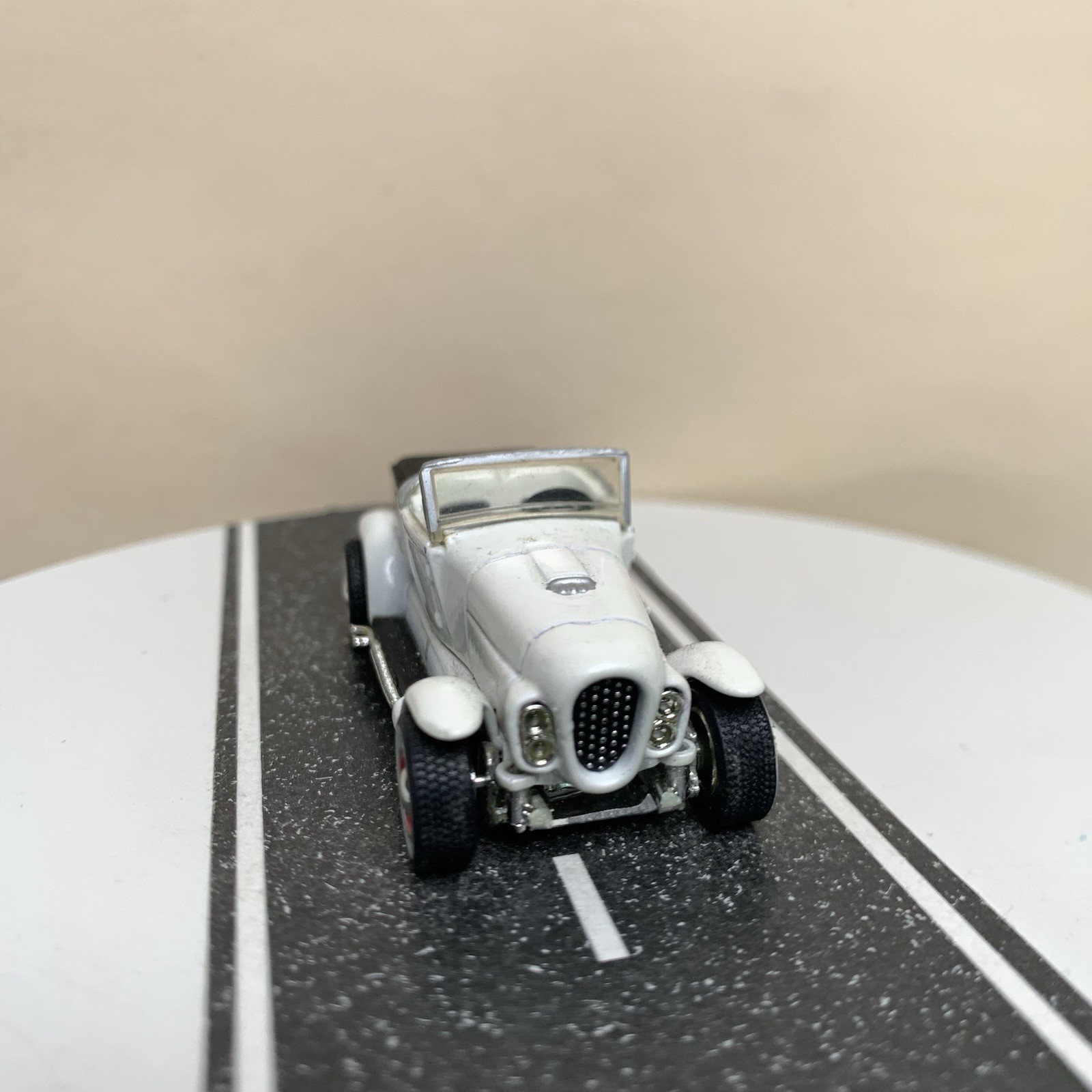 CUSTOM Hot Wheels 100% Ala Kart 1929 Ford Pickup Roadster White Chopped 1:64