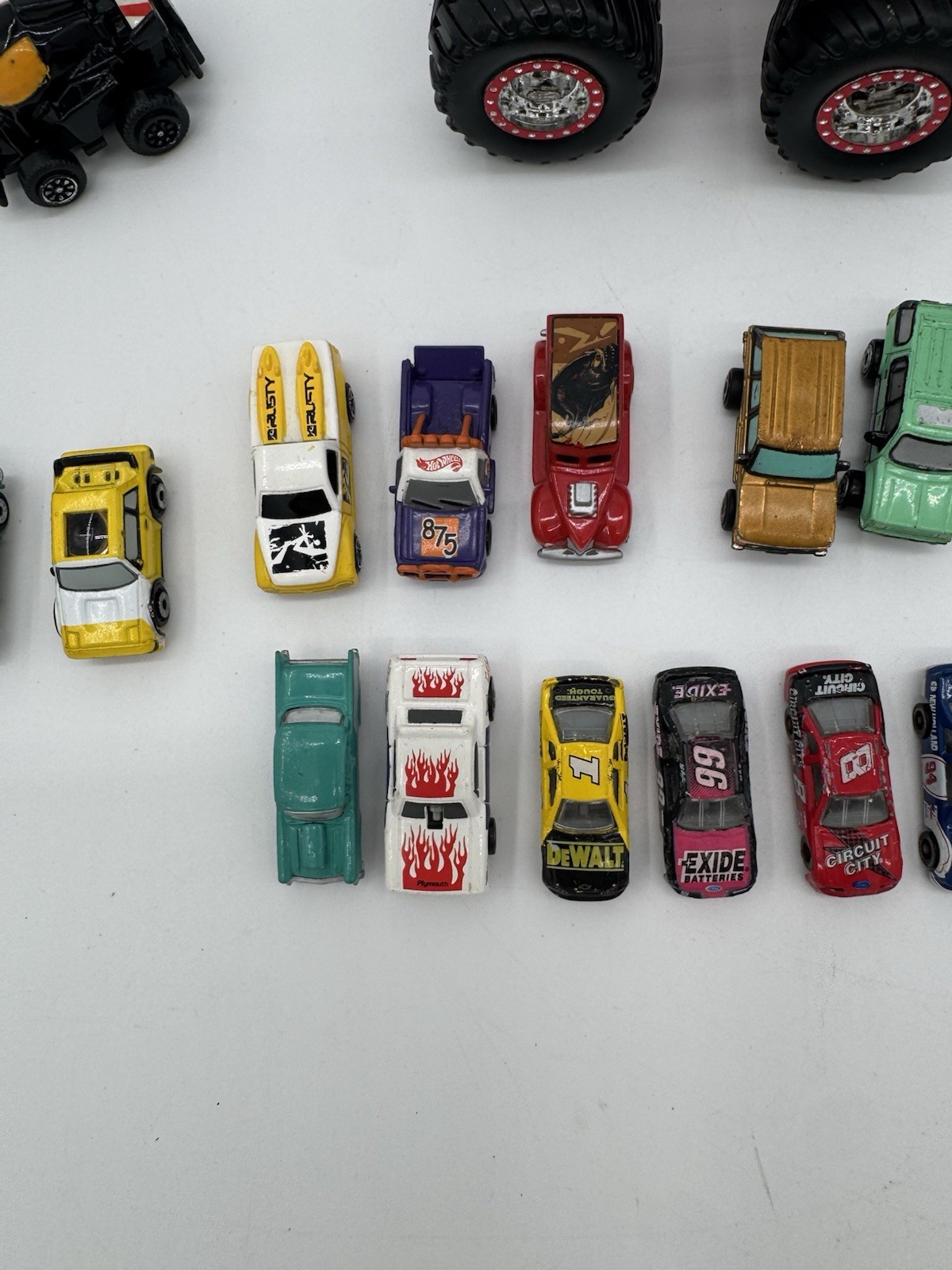 Mixed Lot 23 Diecast Toy Cars Hot Wheels Matchbox Micro Machines Vintage