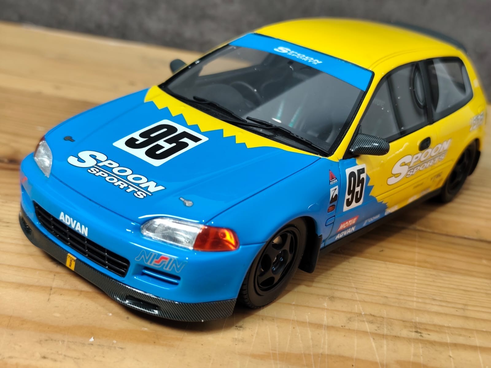 Otto Mobile 1/18 Scale Honda Civic (EG6) Spoon (Blue / Yellow)