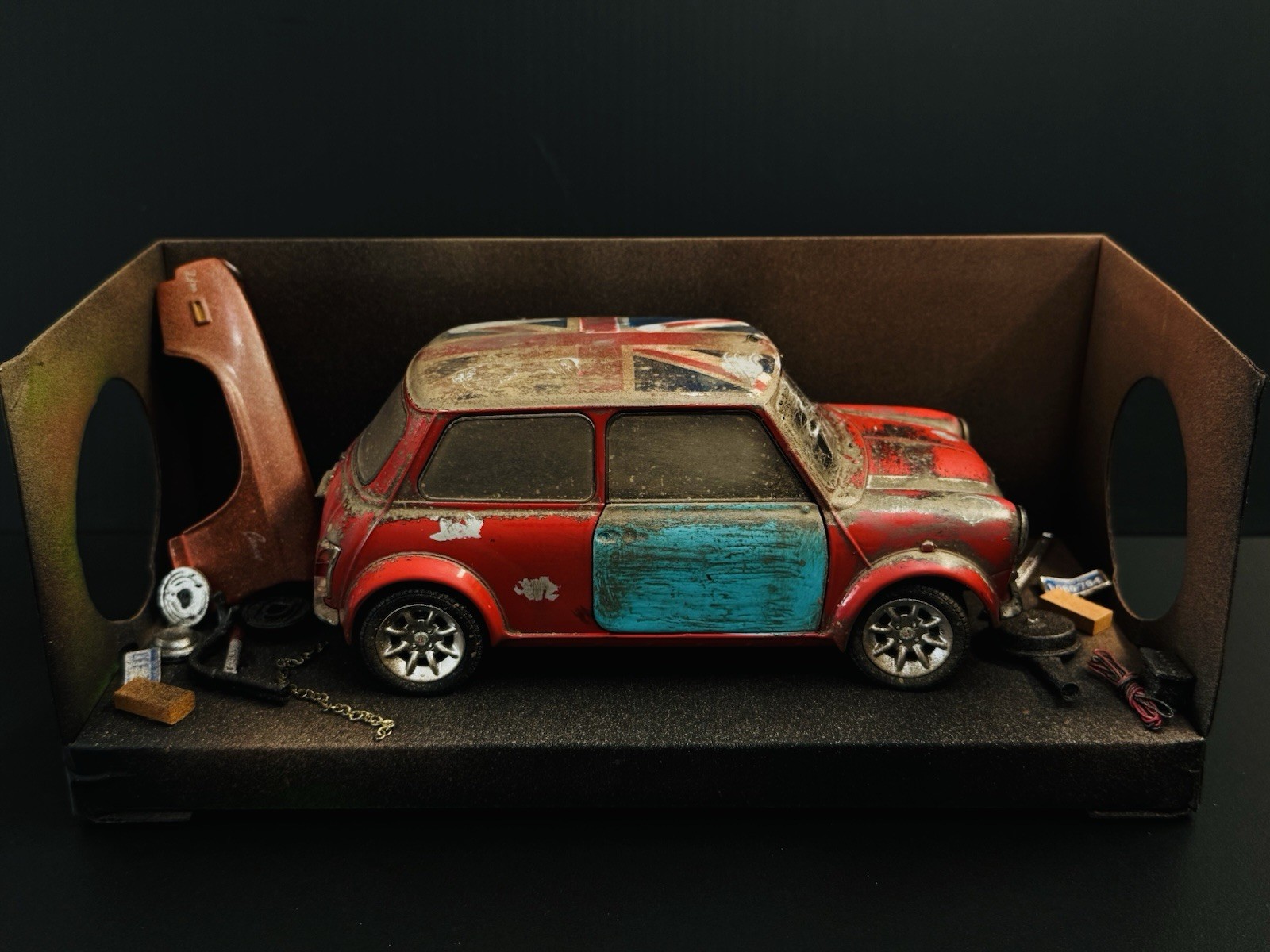 1971 Mini Cooper Wrecked Abandoned 1/18 Kodeblake Barn Find Diorama 1 Of 1 🔥