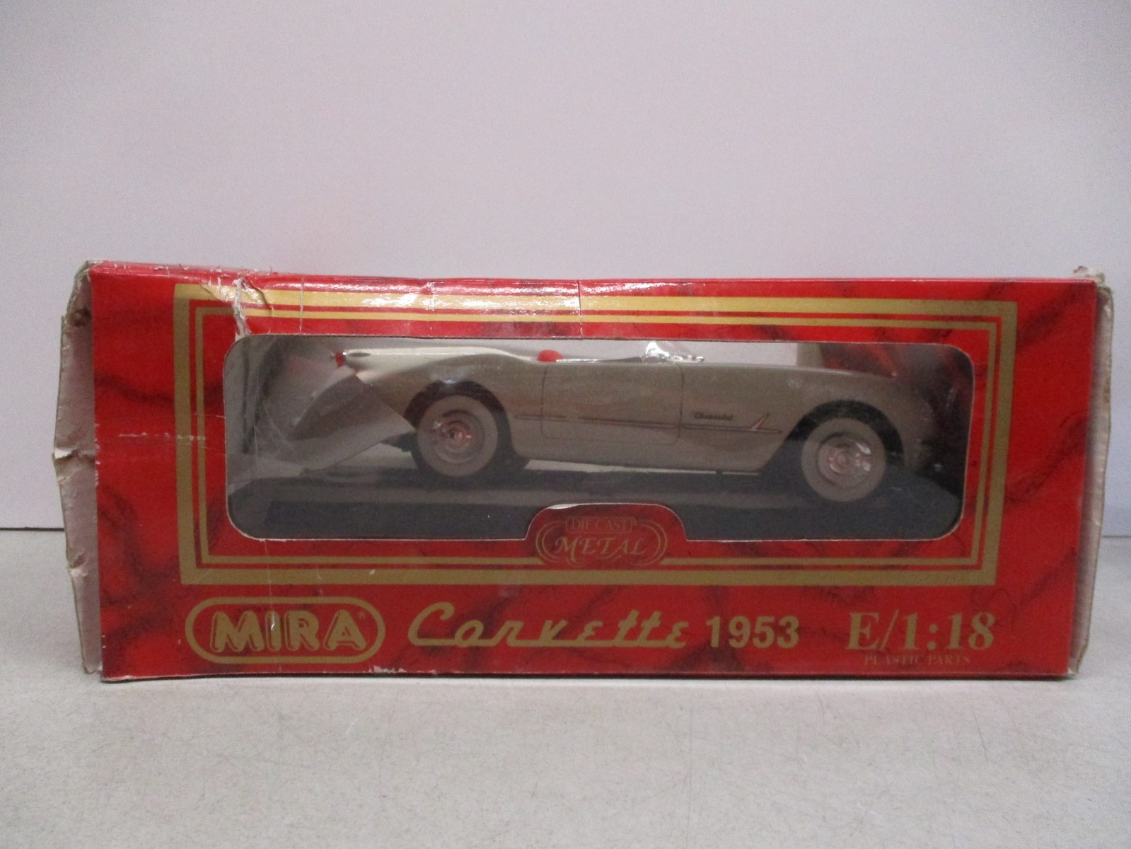 Mira Golden Line 1953 Chevrolet Corvette 1/18