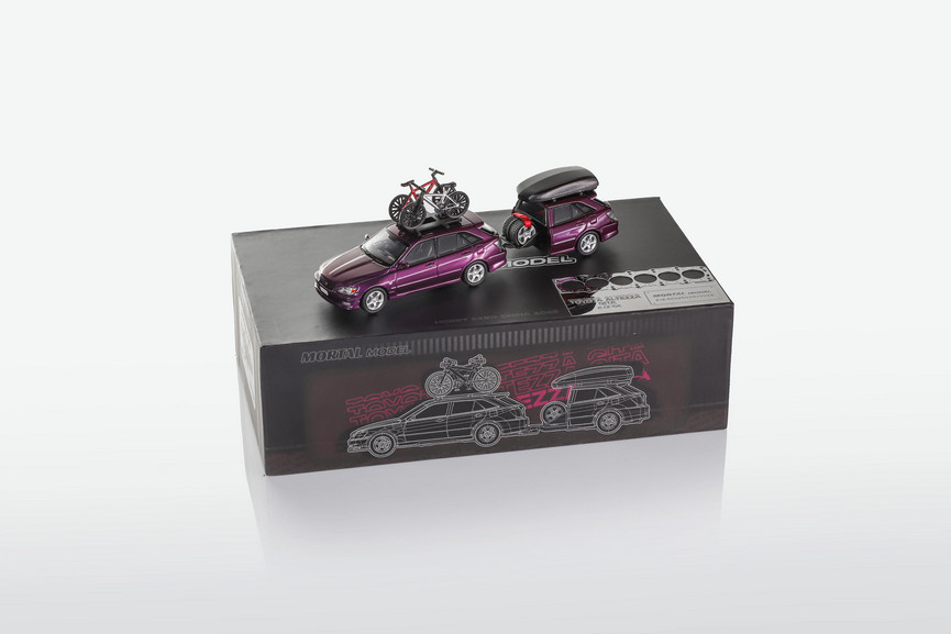 Mortal 1:64 Toyota ALTEZZA IS200 biting shark alloy car model ornaments