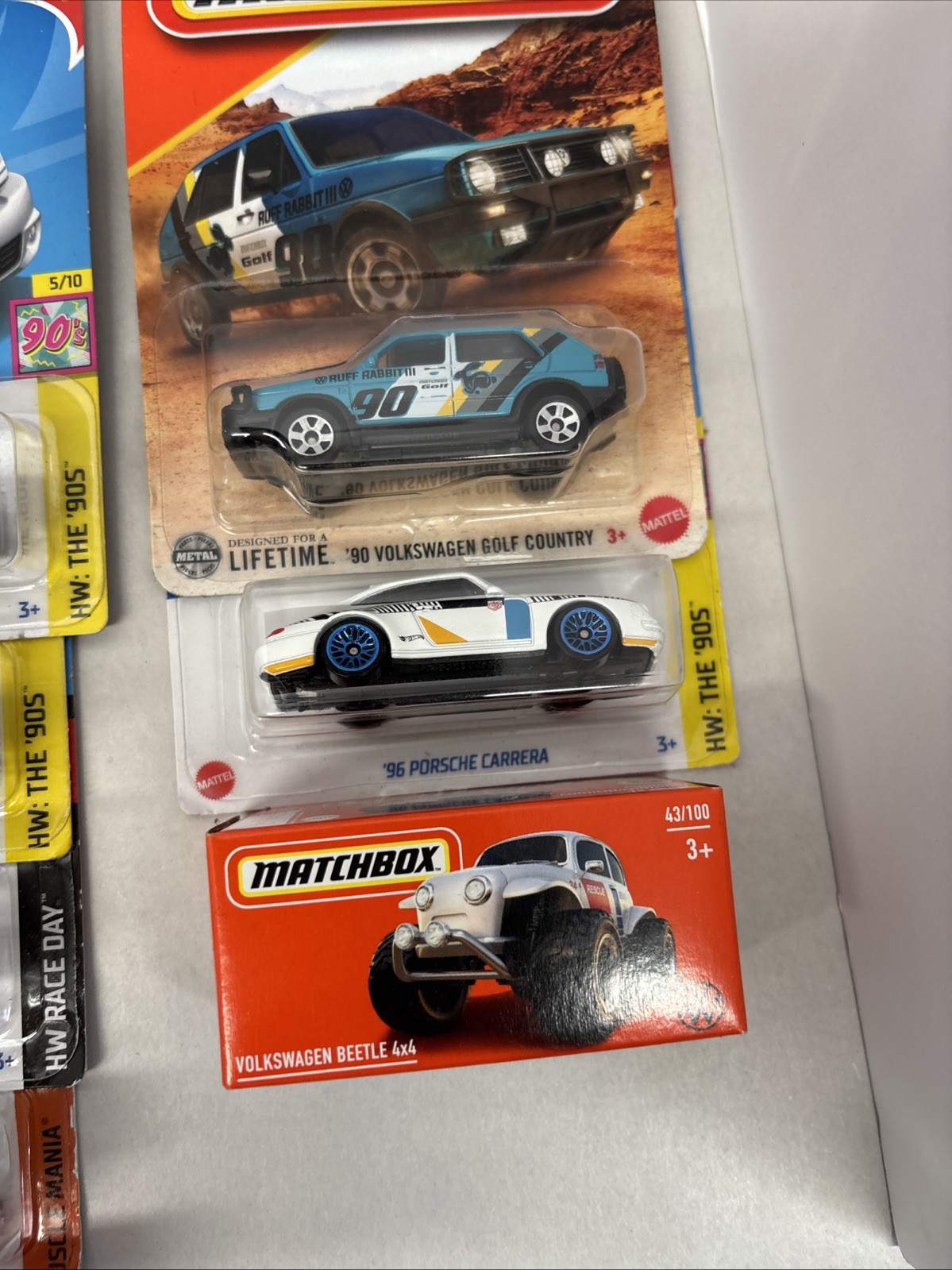 Hot Wheels/ Matchbox/ Ect. Lot Of 16 Cars Different Makes And Models