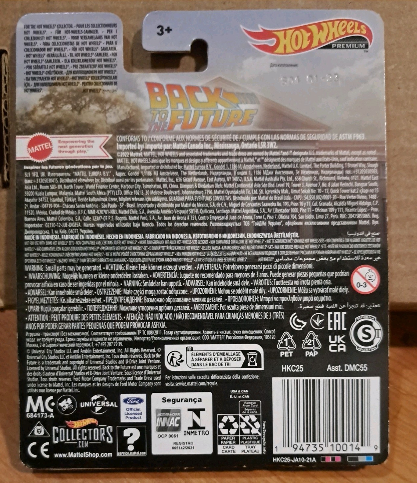 Hot Wheels Premium Back To The Future III Time Machine 1955 & Ford Super Deluxe