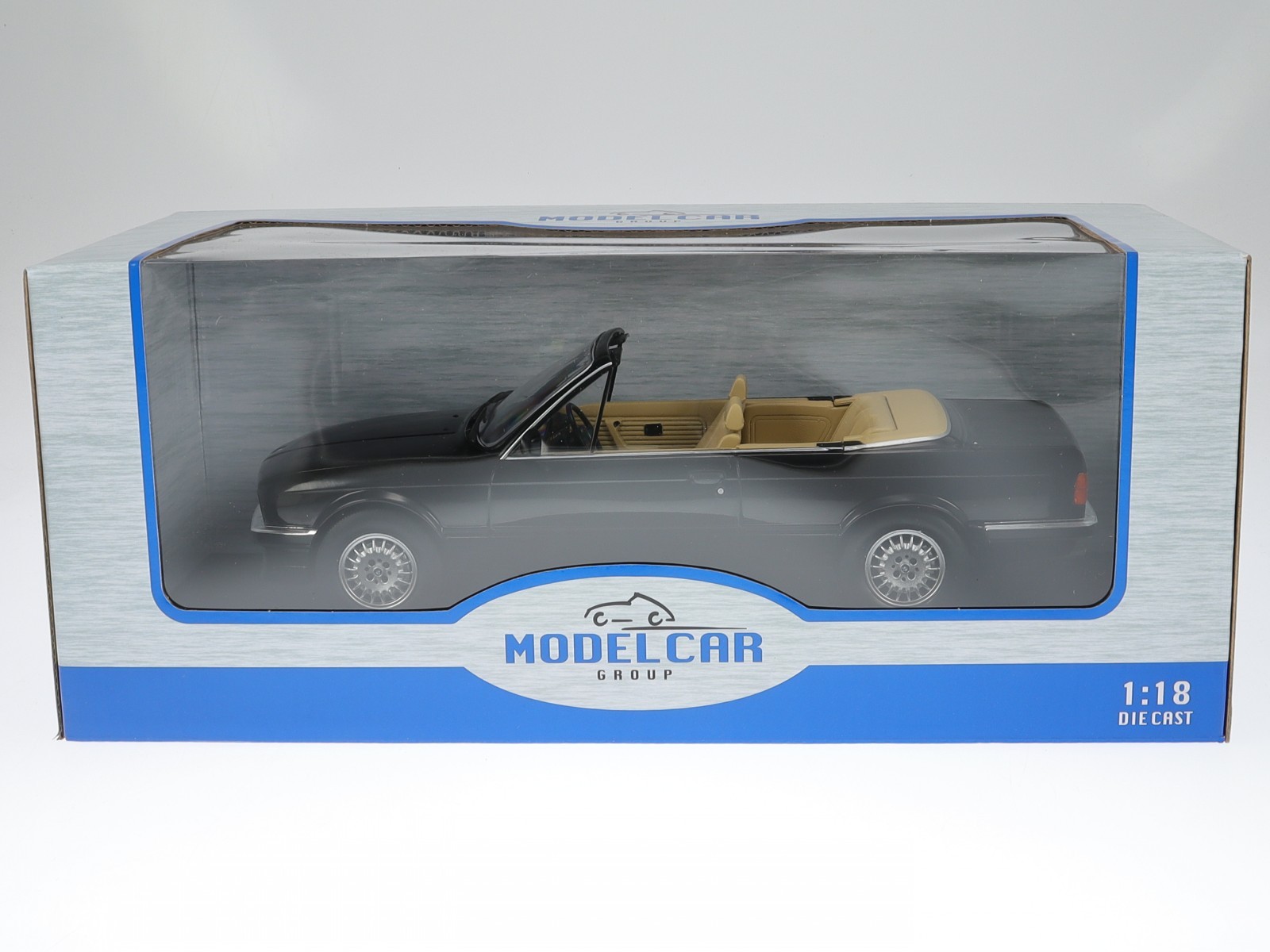 BMW e30 325i Convertible 1985 black 3er-series diecast modelcar 18153 MCG 1:18