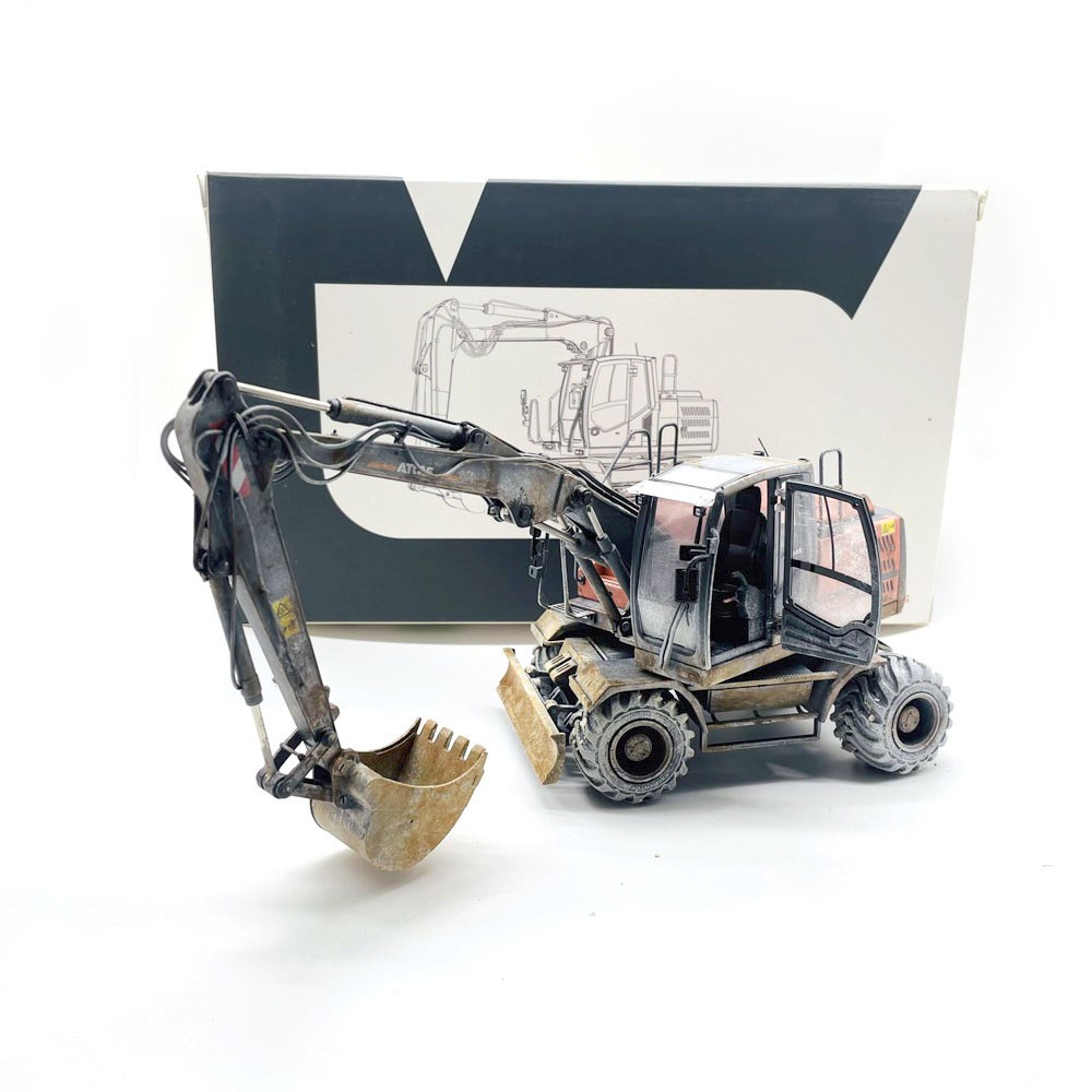 1/32 Scale At Collection Atlas 185W Wheeled Excavator Muddy Version Nokian Tyres