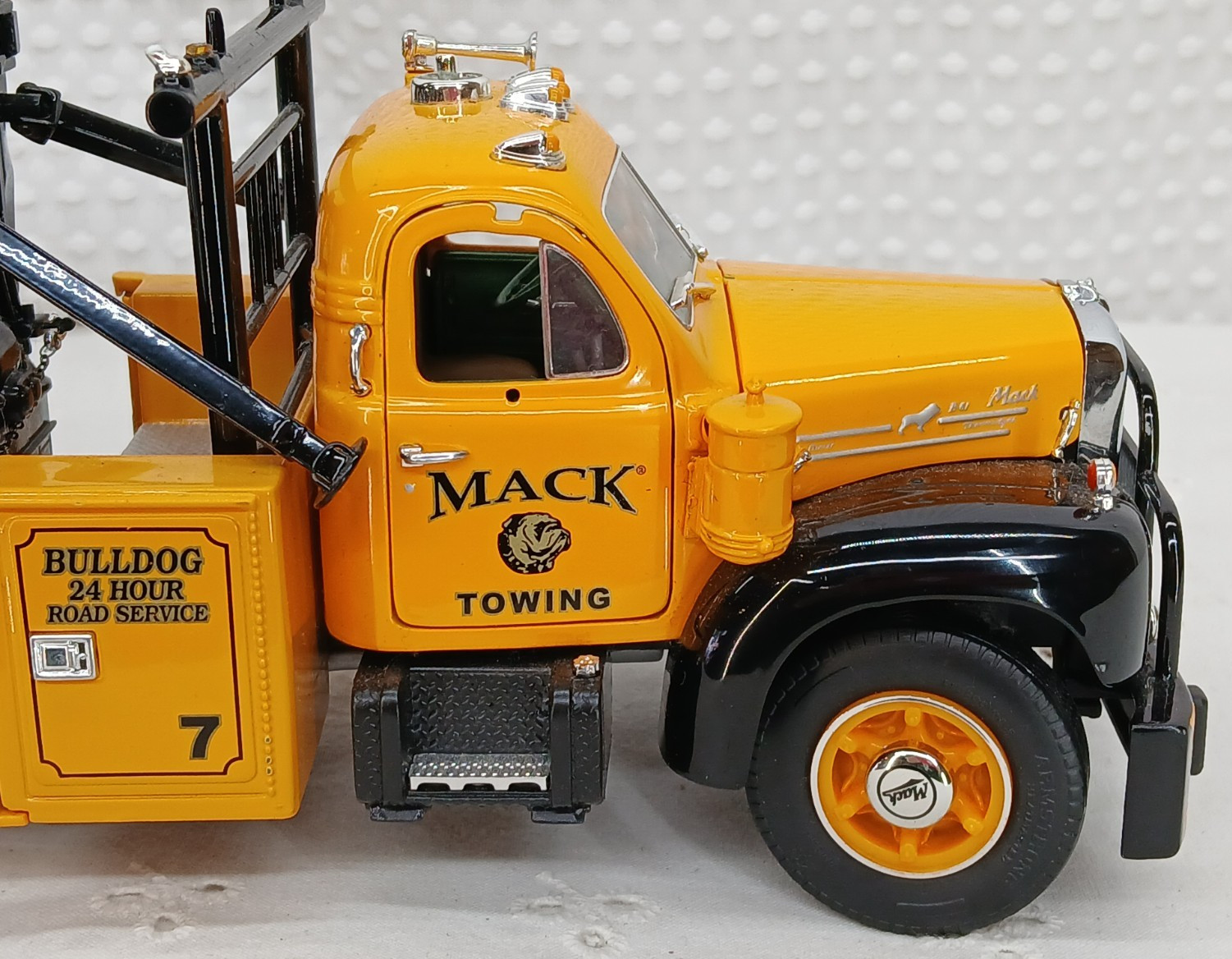 1960 MACK B-61 WRECKER 1:25 DIECAST FIRST GEAR MAC TOWING FREE SHIPPING