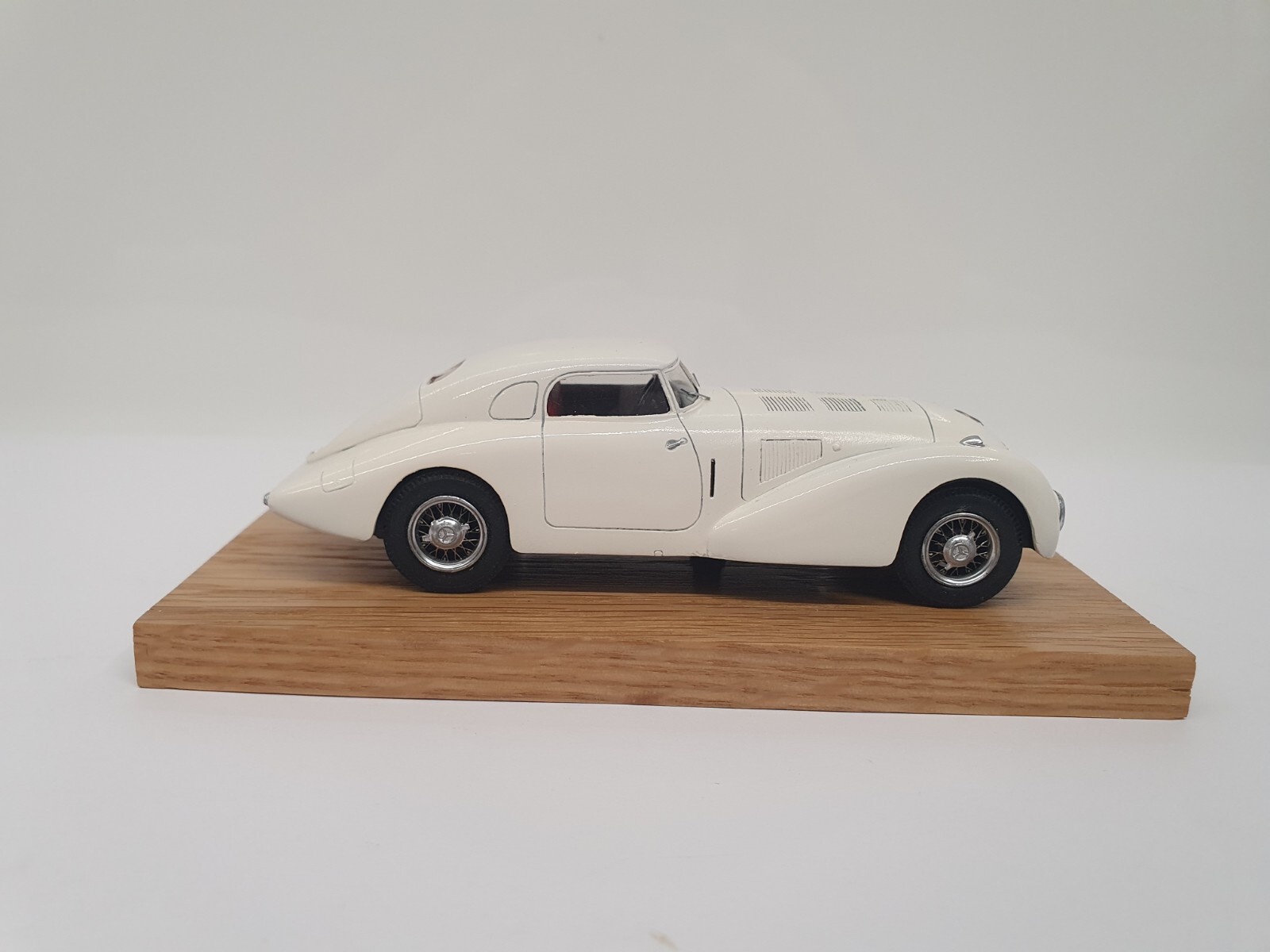 1/43 SUPER RARE MERCEDES-BENZ 540K STROMLINIEN COUPE DUNLOP 1938 KHERSON MODELS