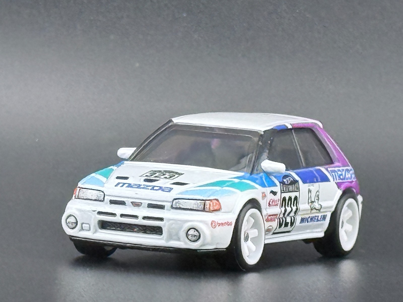 Hot Wheels Mazda 323 GTR Modern Classics FPY86-961S 1/64