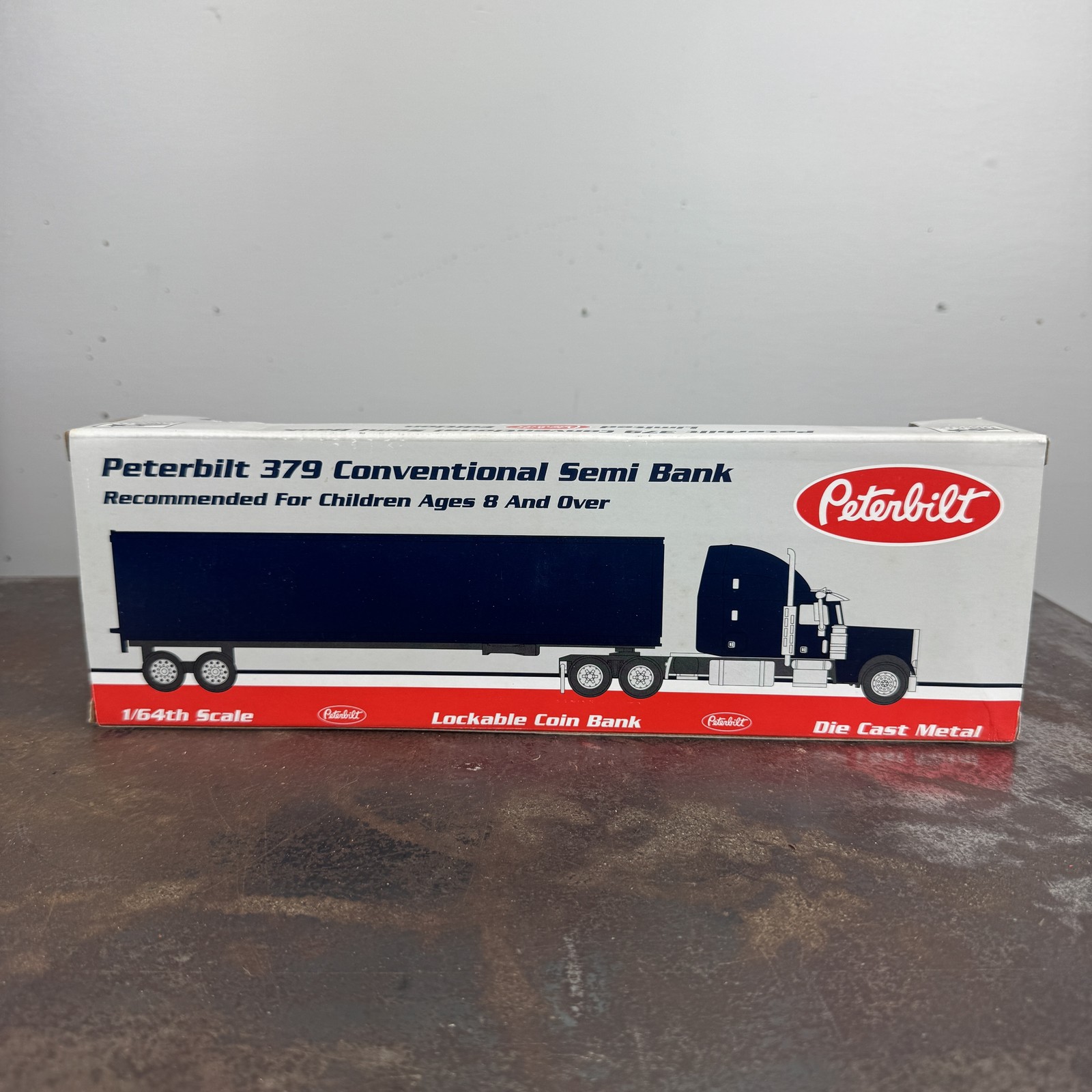 LIBERTY / SpecCast GOLD MEDAL 1/64 Diecast Peterbilt 379 Truck & Trailer #32523