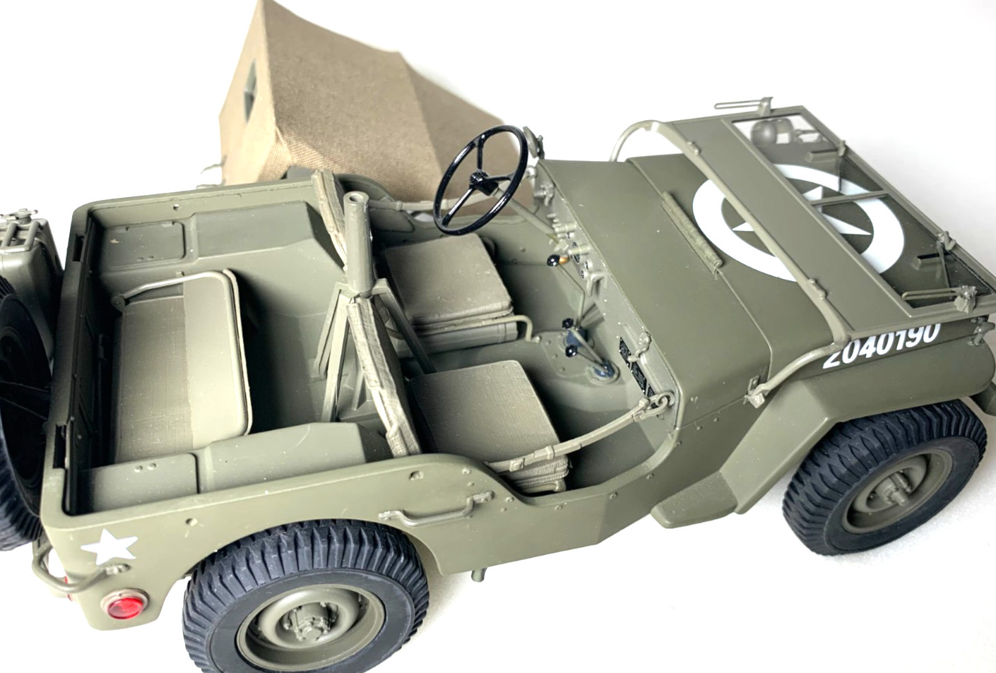 Danbury Mint WWII Jeep w/ Cover 1:16 Scale Inv. #4685