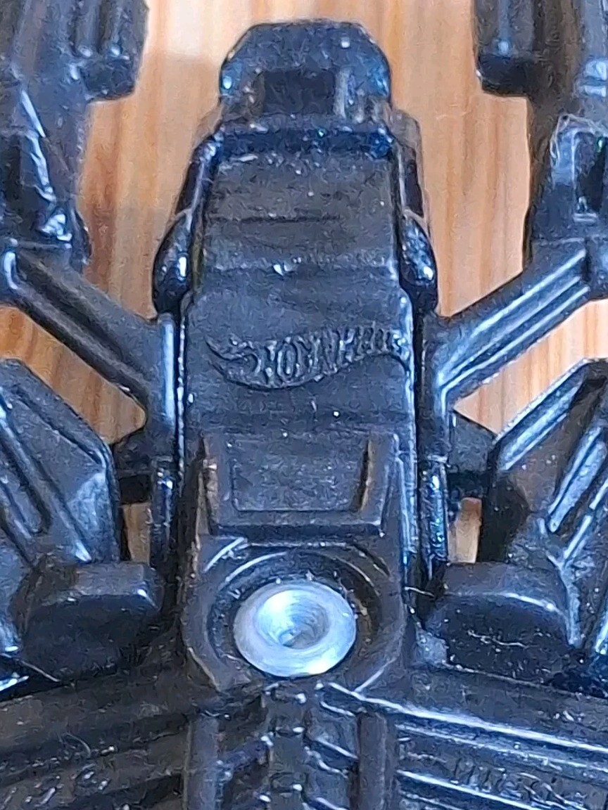 💥 Hot Wheels Batman Returns V5315 – Blue Glass – Mattel – DC Comics