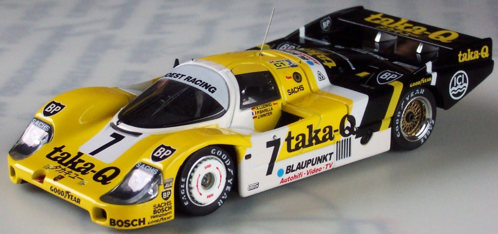 Porsche Race Car1:43Le Mans24Racing Custom Built18Model12Carousel YELO
