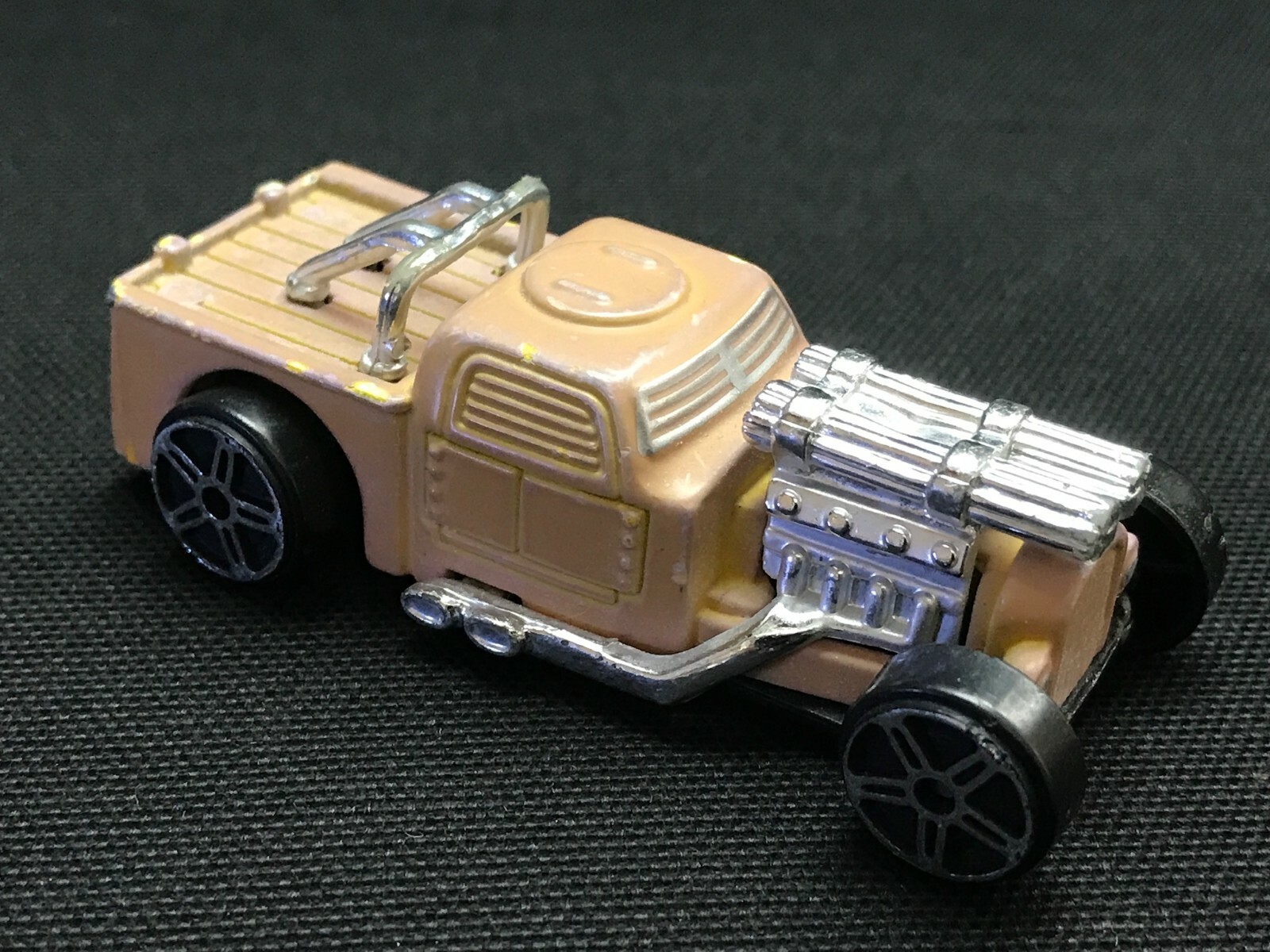 Masito Leadslinger Car Scale 1:64