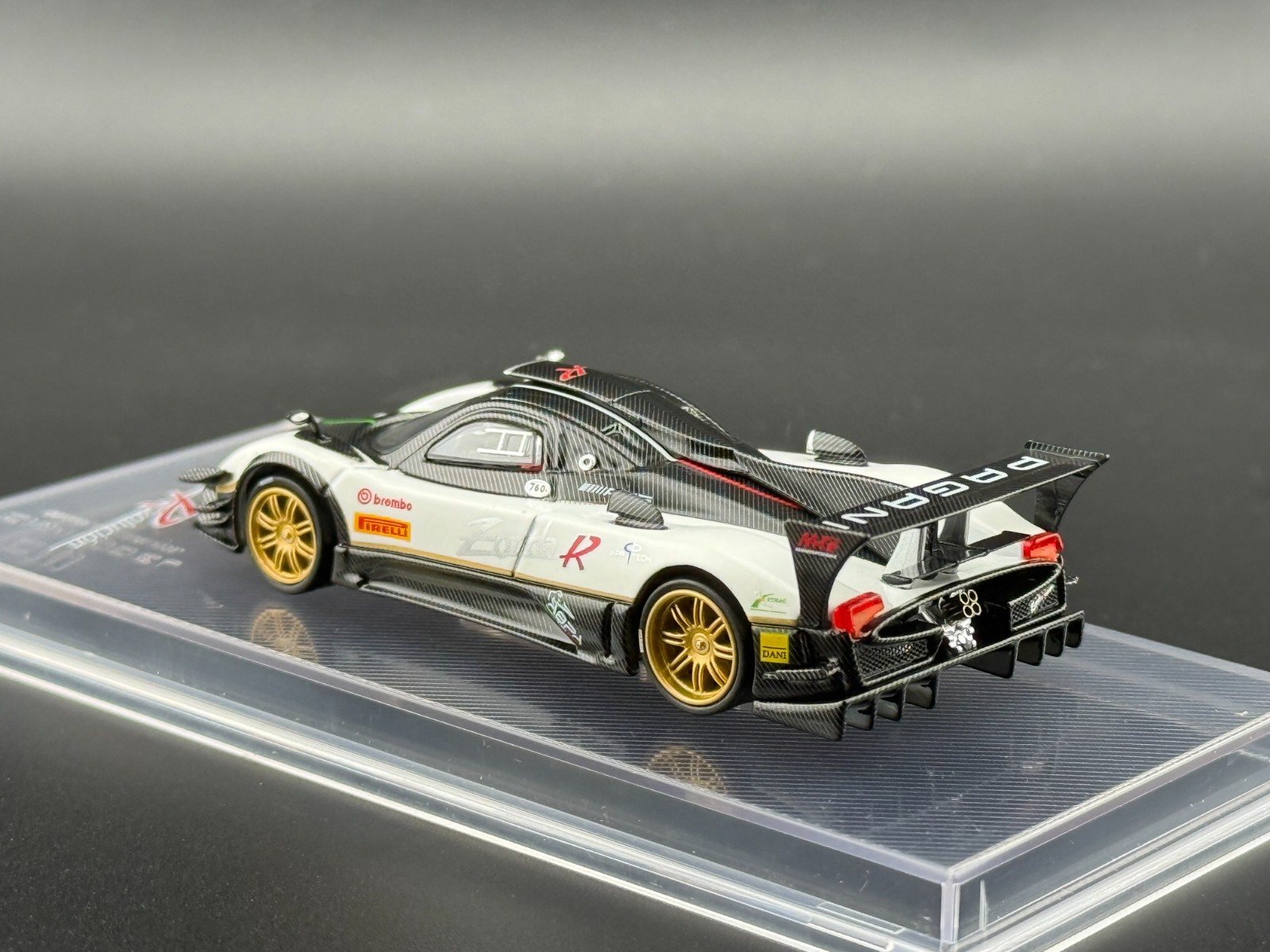 CM Model Pagani Zonda Revolucion White 1/64