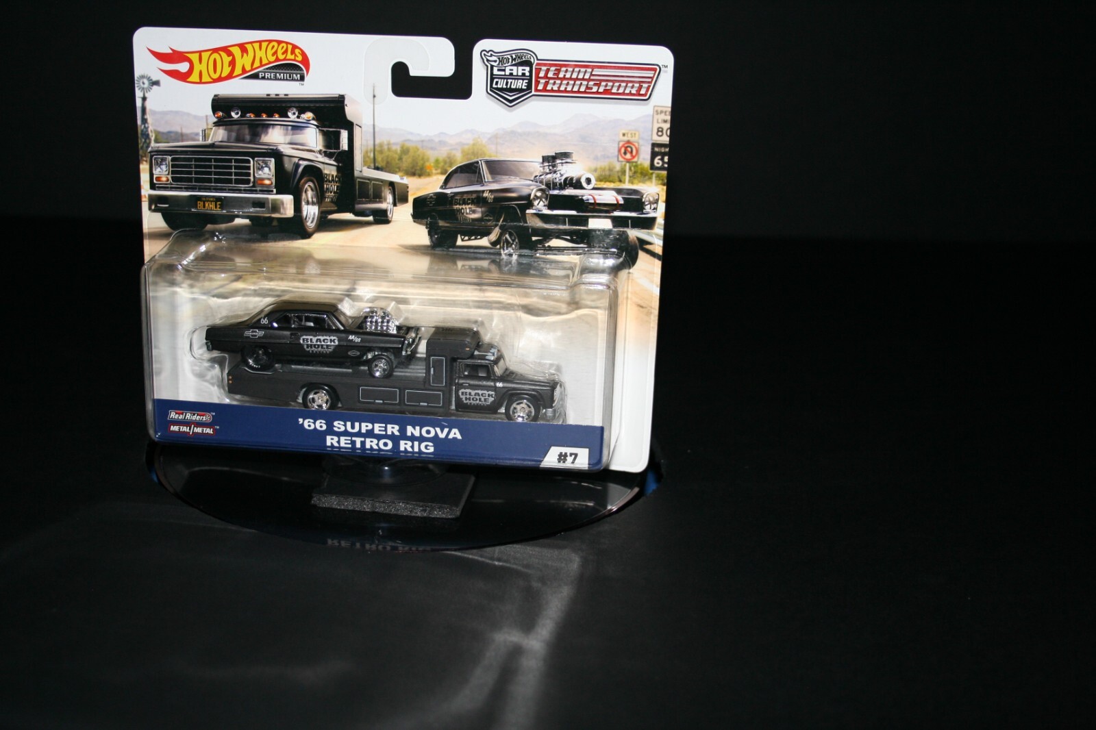 Hot Wheels 2019 Team Transport ’66 Super Nova w/ Retro Rig 1/64 Diecast Model