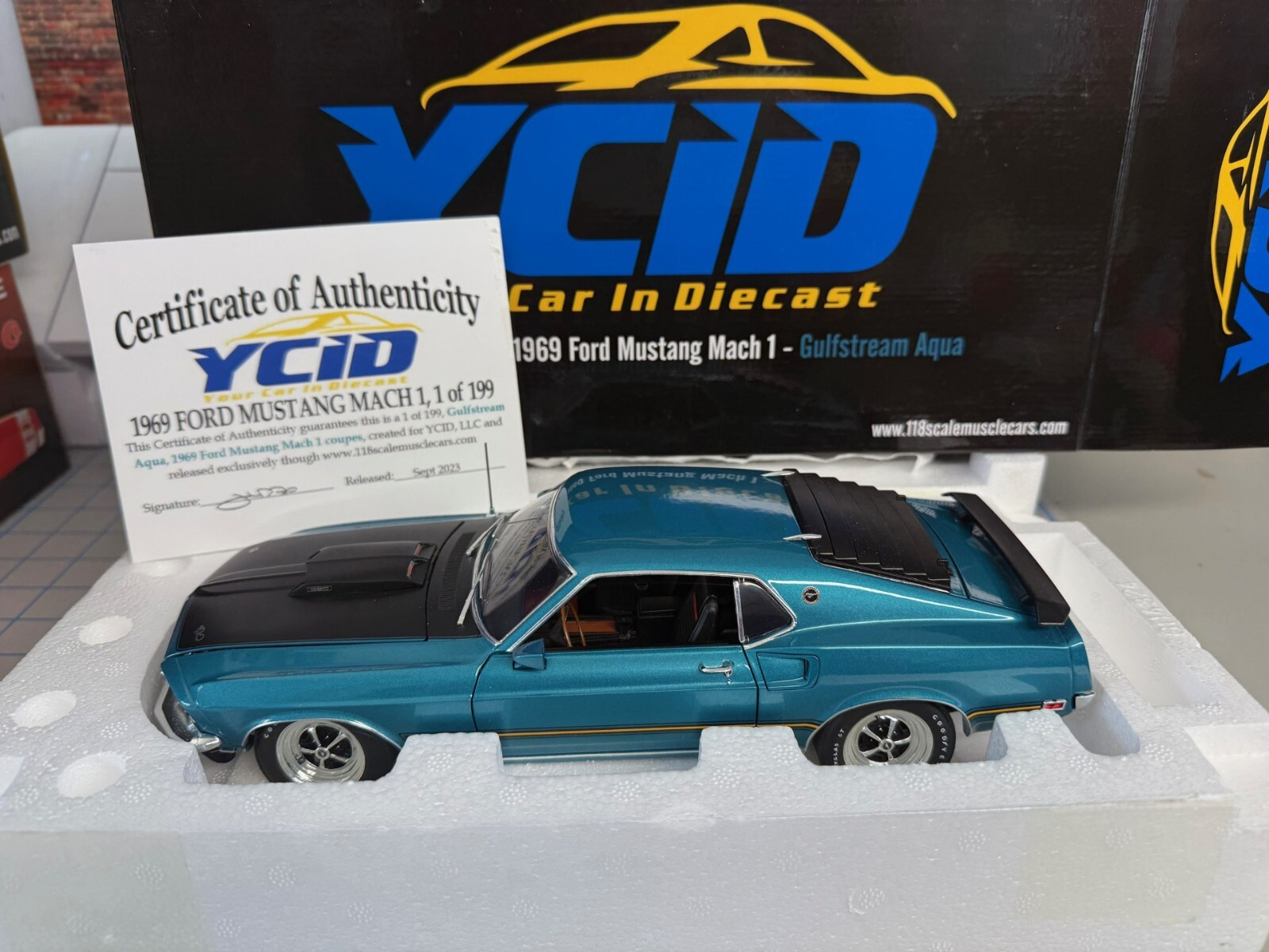 1/18, YCID 1969 Ford Mustang Mach 1 , Gulfstream Aqua , 1-199 NIB