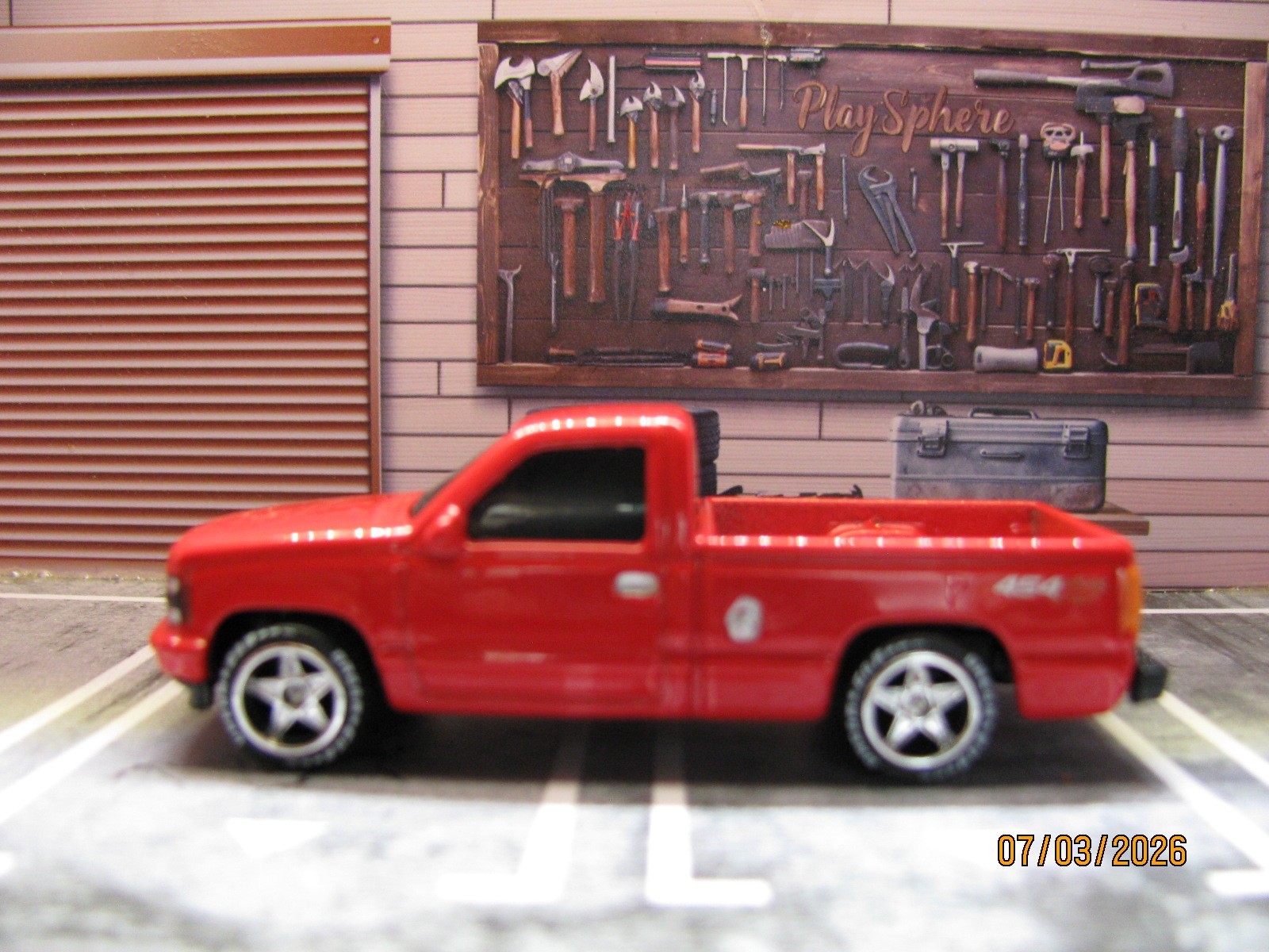 2025 Maisto 1993 Red Chevrolet 454 SS Pickup Truck, w/Real Riders Wheel Swap