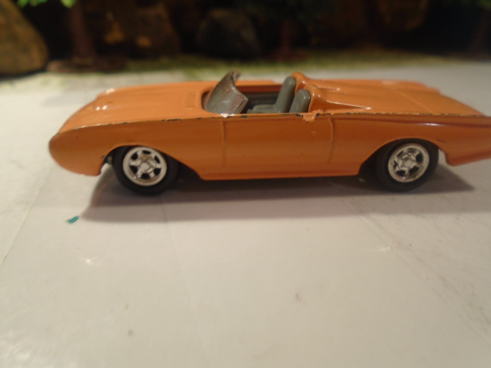 JHONNY LIGHTING 1/64 SCALE No 557 1997 ISSUE 1962 THUNDERBIRD CONV 1-187-1