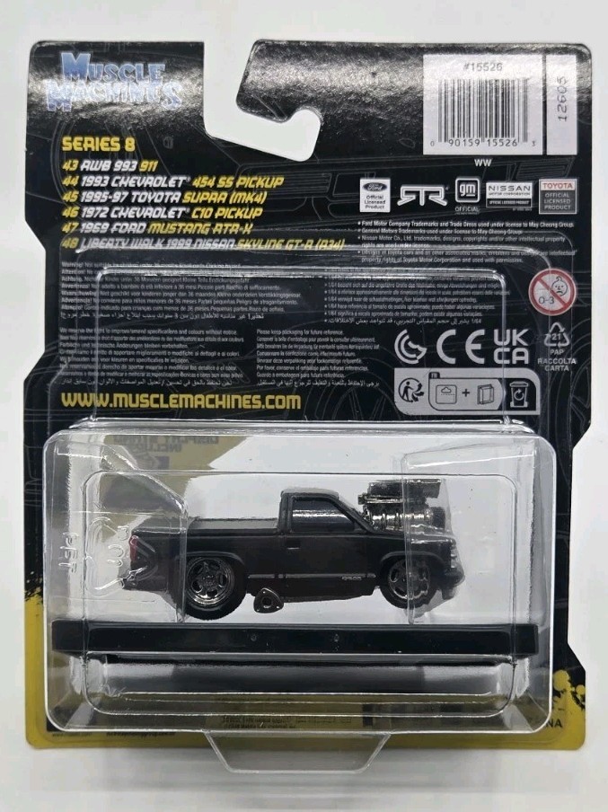 MUSCLE MACHINES 1993 CHEVROLET 454 SS PICKUP MATT BLACK 1:64 MODEL CAR 15584-3I