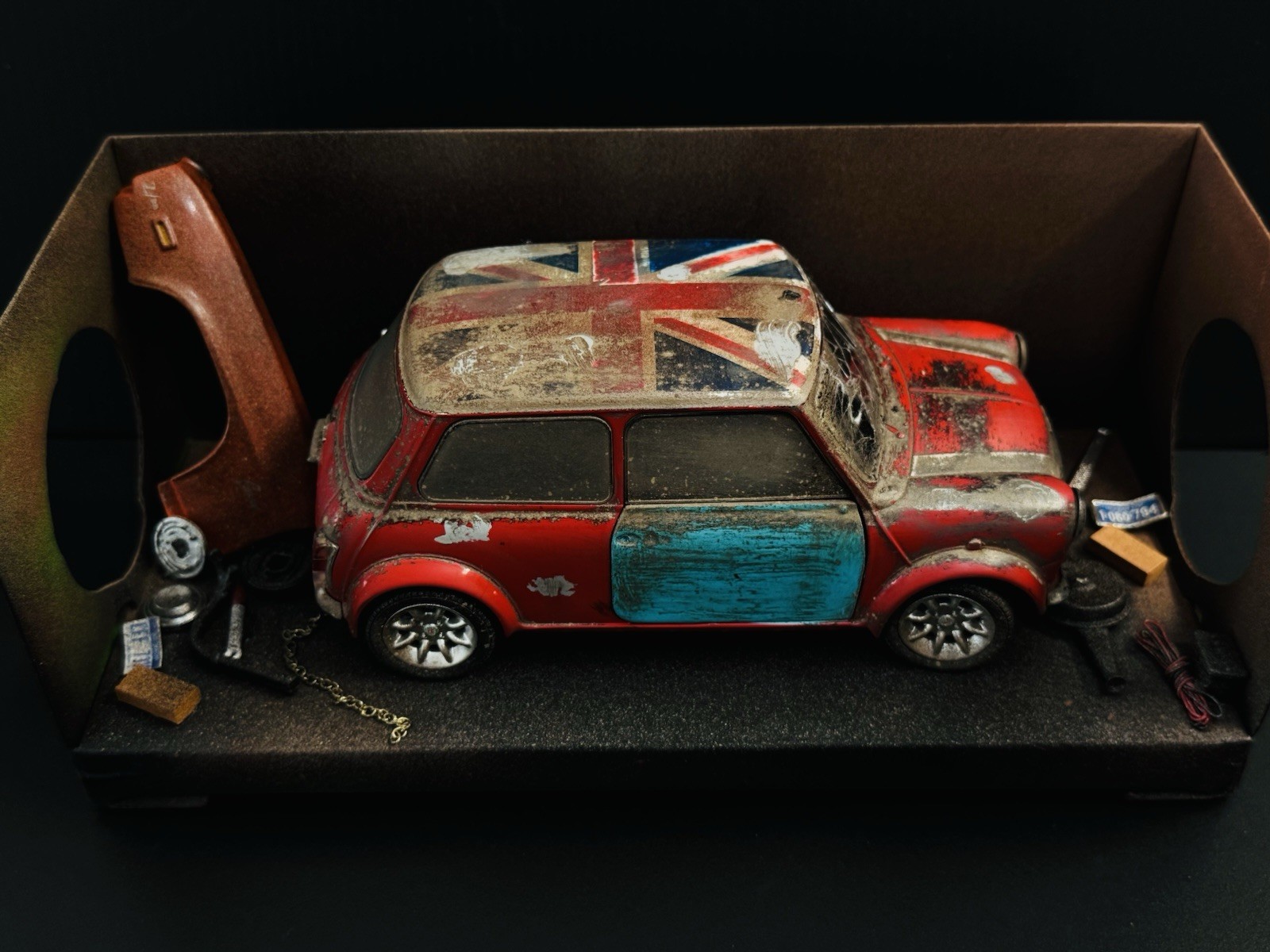 1971 Mini Cooper Wrecked Abandoned 1/18 Kodeblake Barn Find Diorama 1 Of 1 🔥