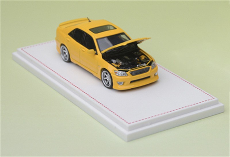 Model One 1:64 Altezza RS200 SXE10 Diecast Model Car