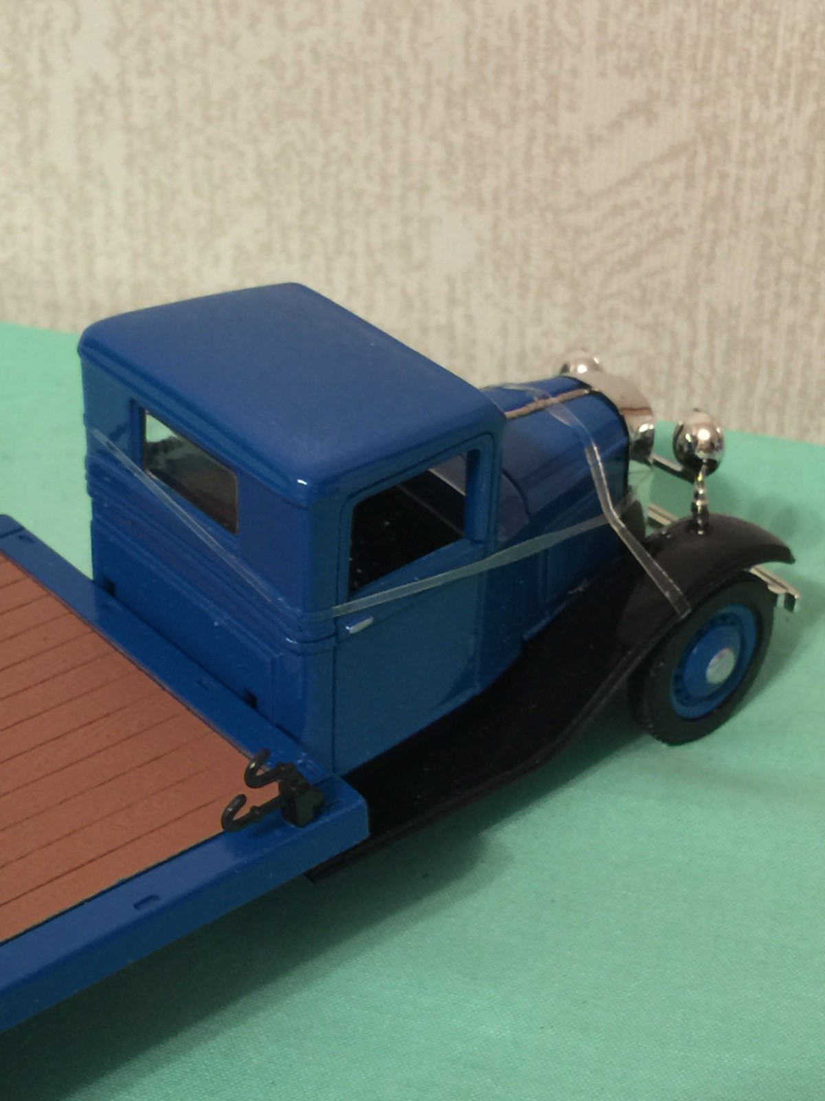 1934 Ford Truck Die Cast Toy in Box with C.O.A. (G43)