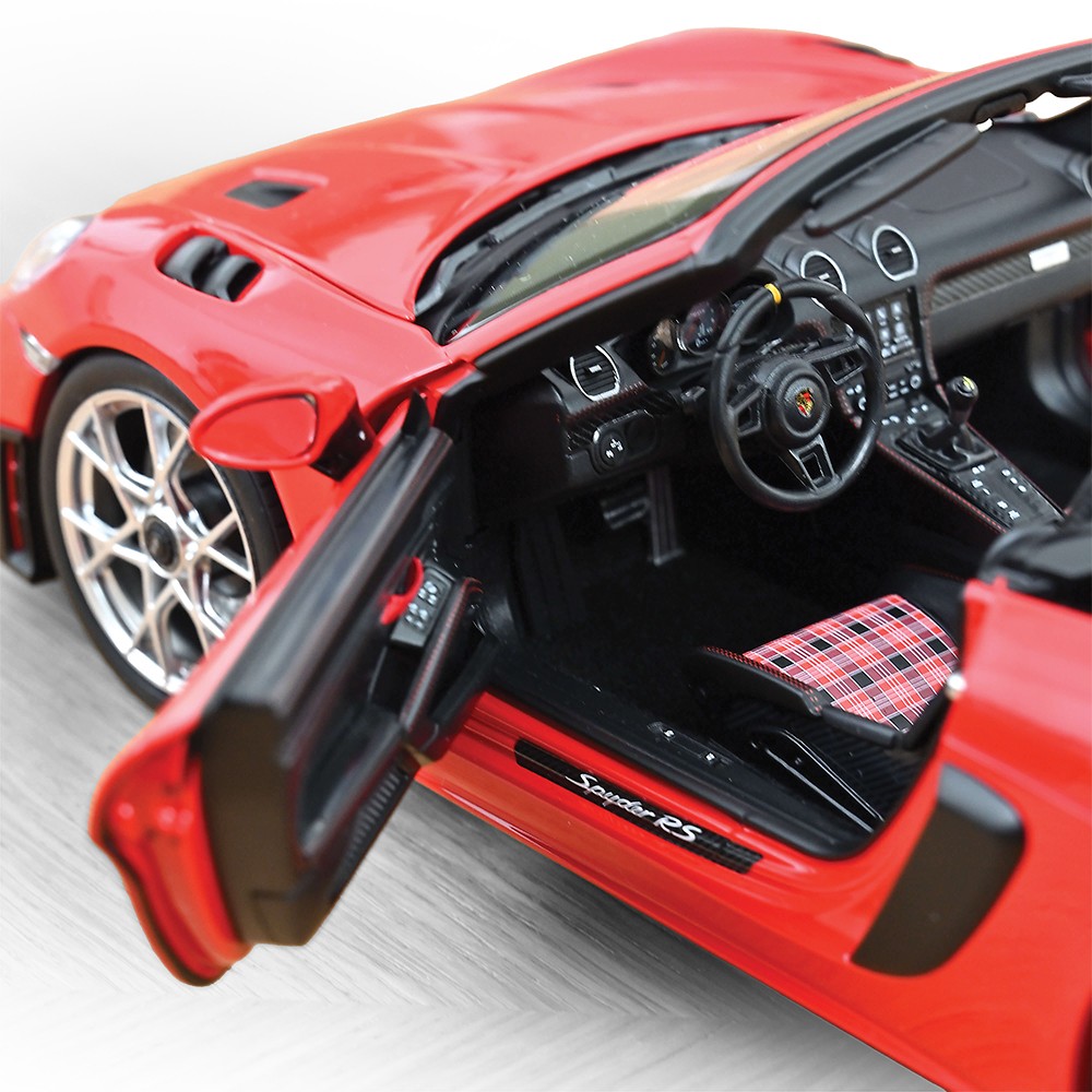 2023 Porsche 718 Spyder RS – Guards Red