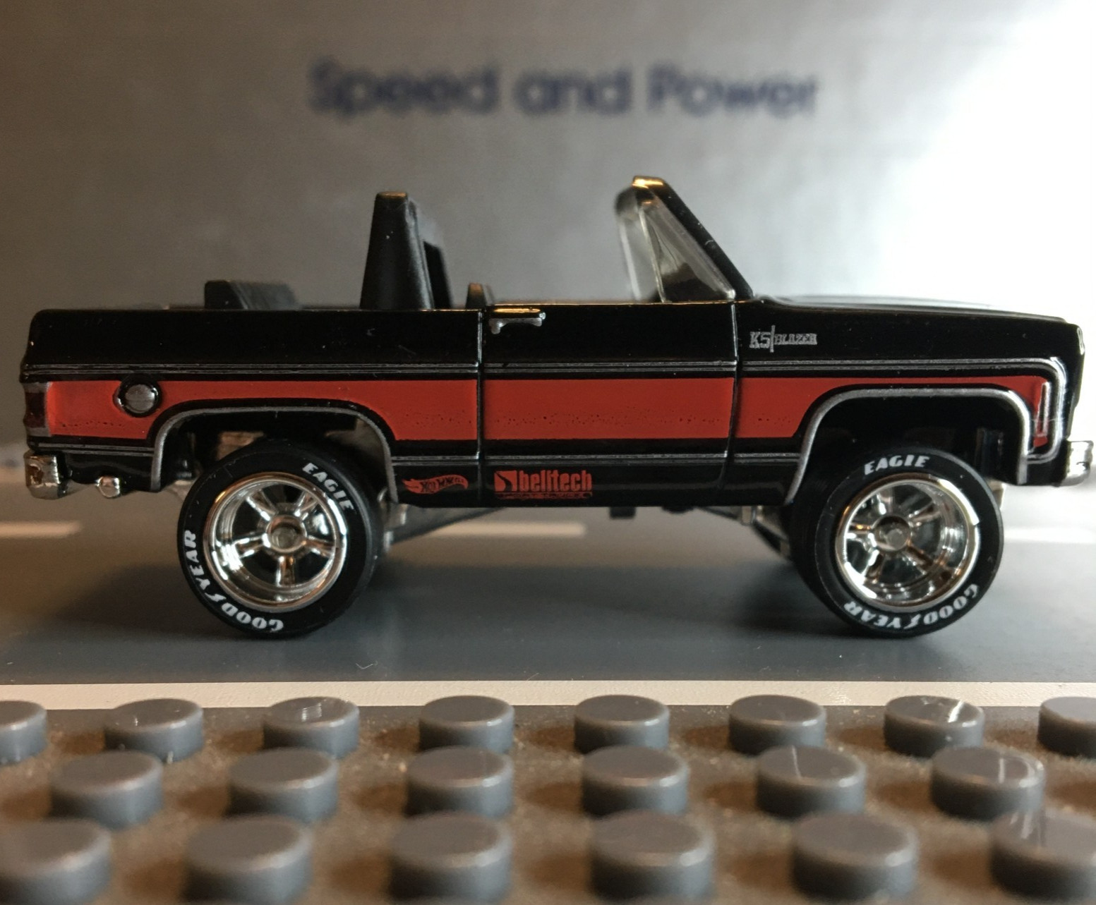 Hot Wheels 5/10 ’75 Chevy Blazer Custom CUSTOM Super Real Riders Wheel Swap