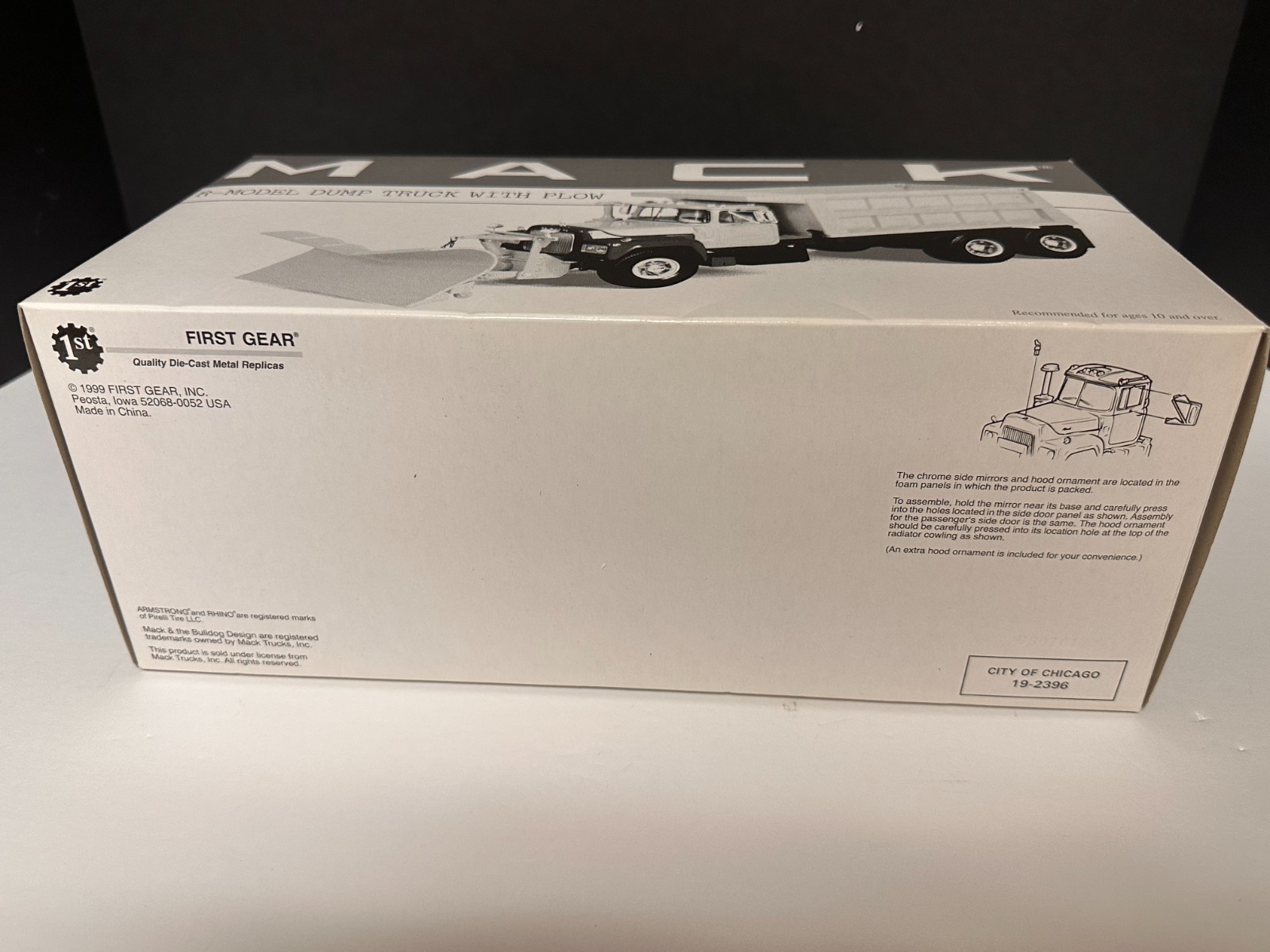 First Gear 19-2396 Mack Dump Truck W/Snow Plow Chicago Streets & San New in Box