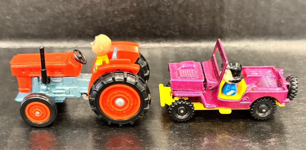 2 Aviva Diecast, 1 CHARLIE BROWN TRACTOR / 1 LUCY JEEP (Peanuts Gang)